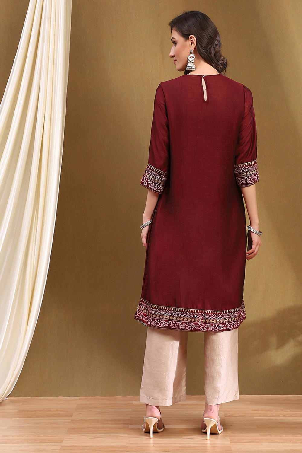 Grey Silk Yard Dyed Straight Festive Kurta image number 3