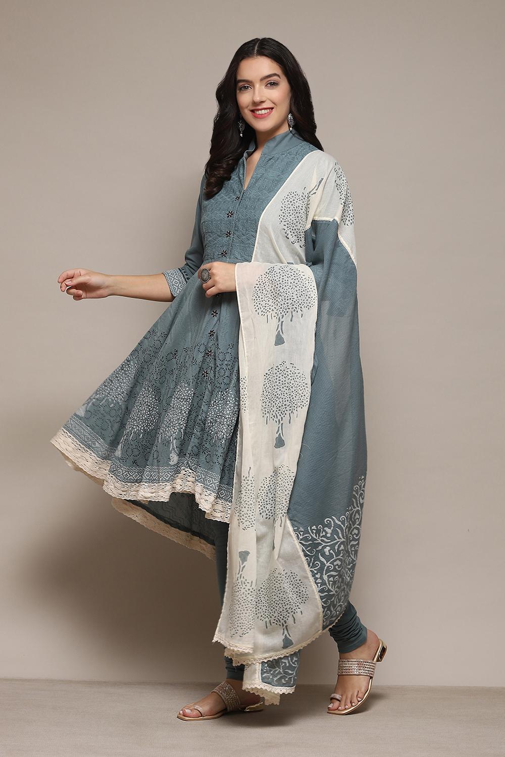 Turquoise Cotton Anarkali Solid Kurta Churidar Suit Set image number 4