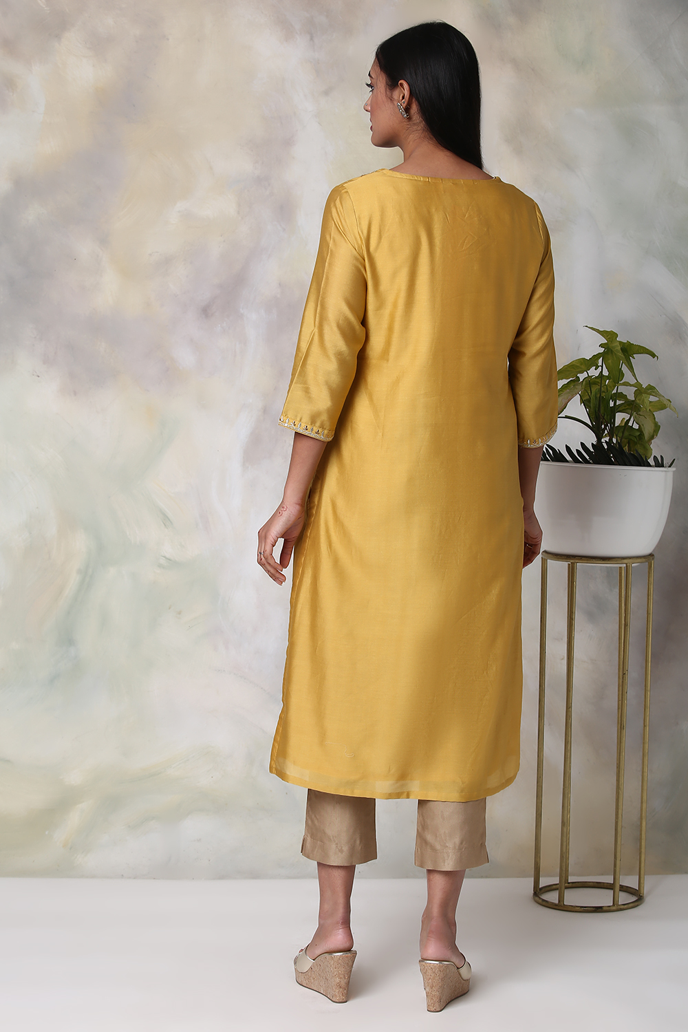 Mustard Cotton Silk Straight Yarndyed Kurta image number 5