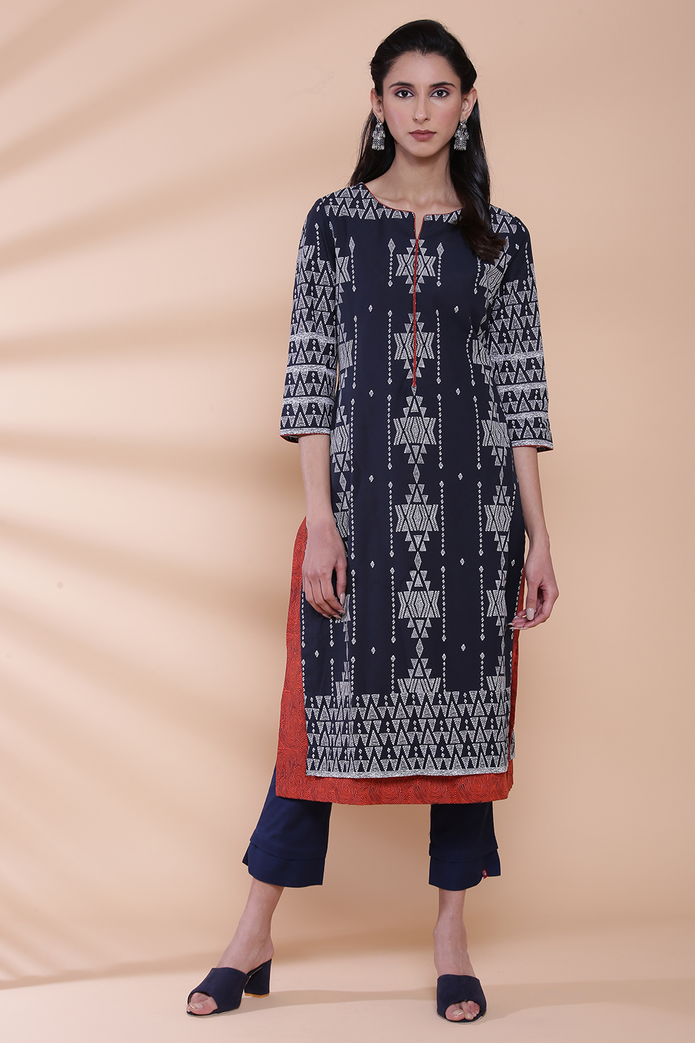 Black Cotton A-Line Printed Kurta image number 2