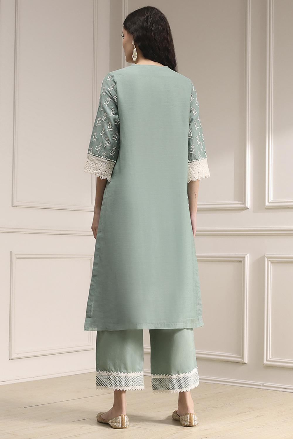 Sap Green Chanderi Straight Suit Set image number 4