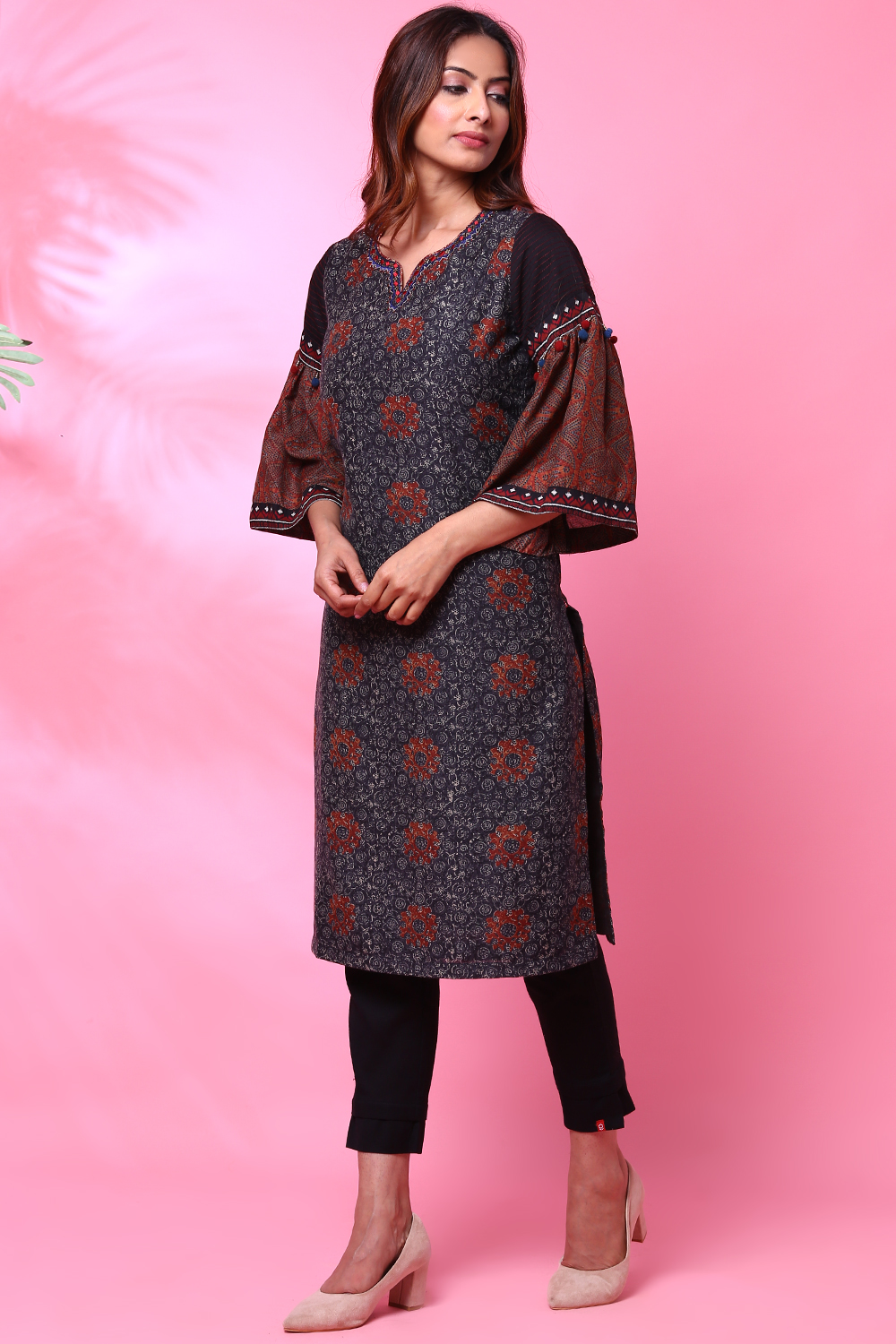 Charcoal Black Art Silk Printed Kurta image number 4