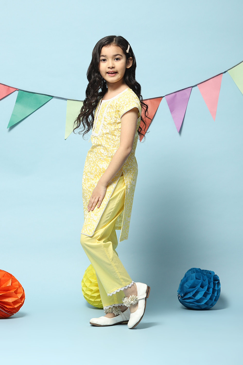 Lemon Yellow Cotton A-Line Kurta Regular Pants 2 Piece Set image number 3