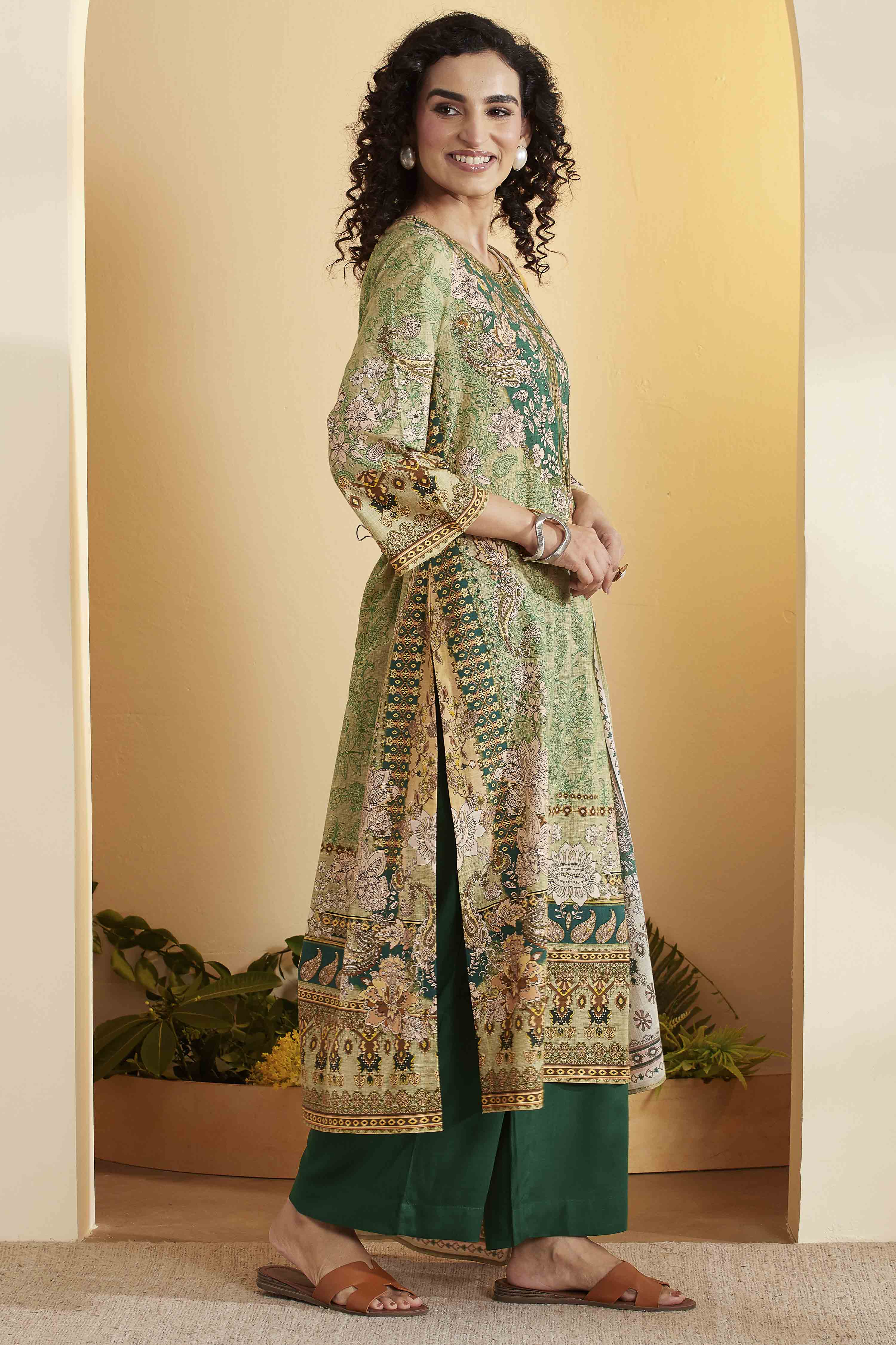 Green Cotton Printed Straight Kurta Set image number 4