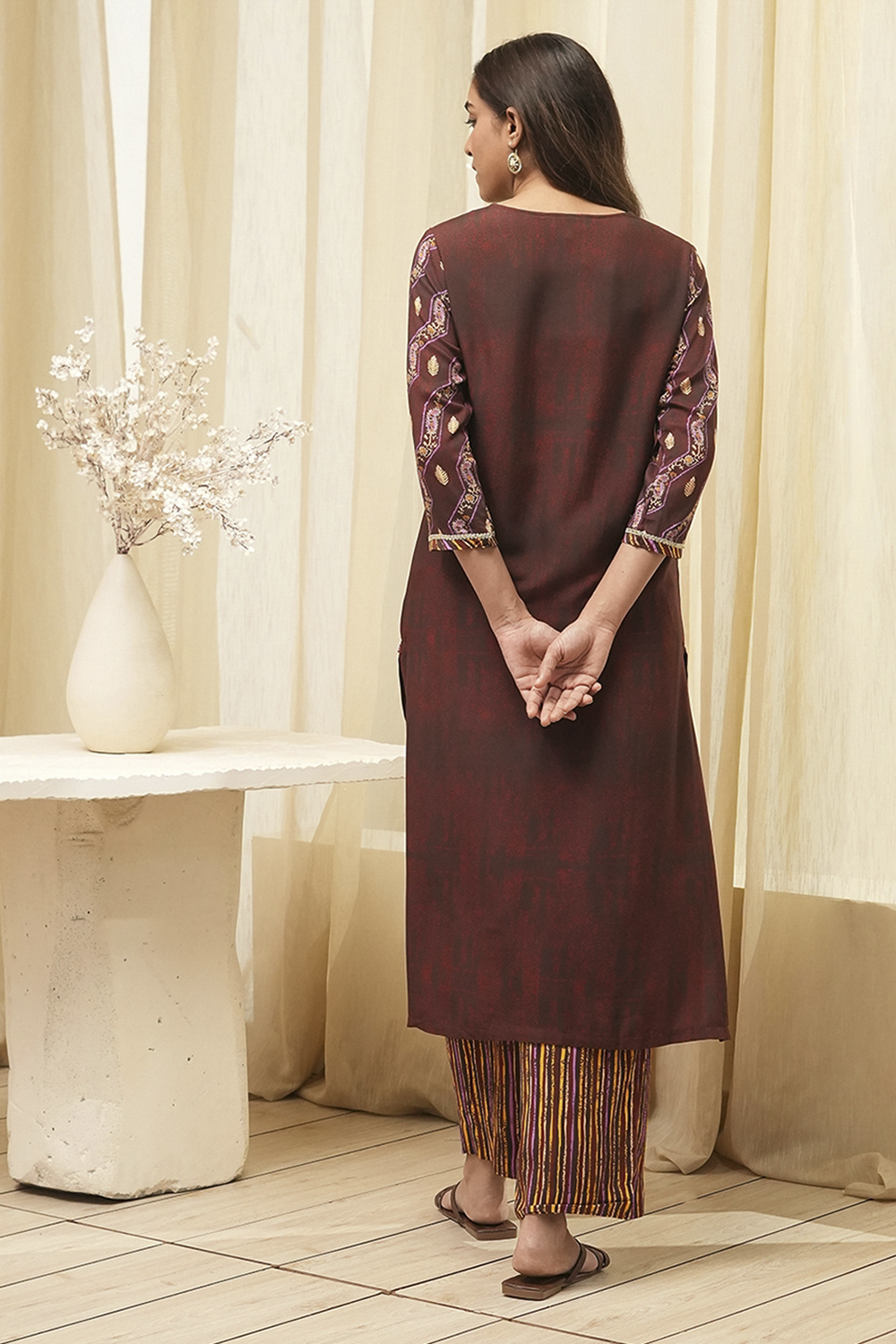 Maroon Cotton Straight Kurta Palazzo Suit Set image number 4