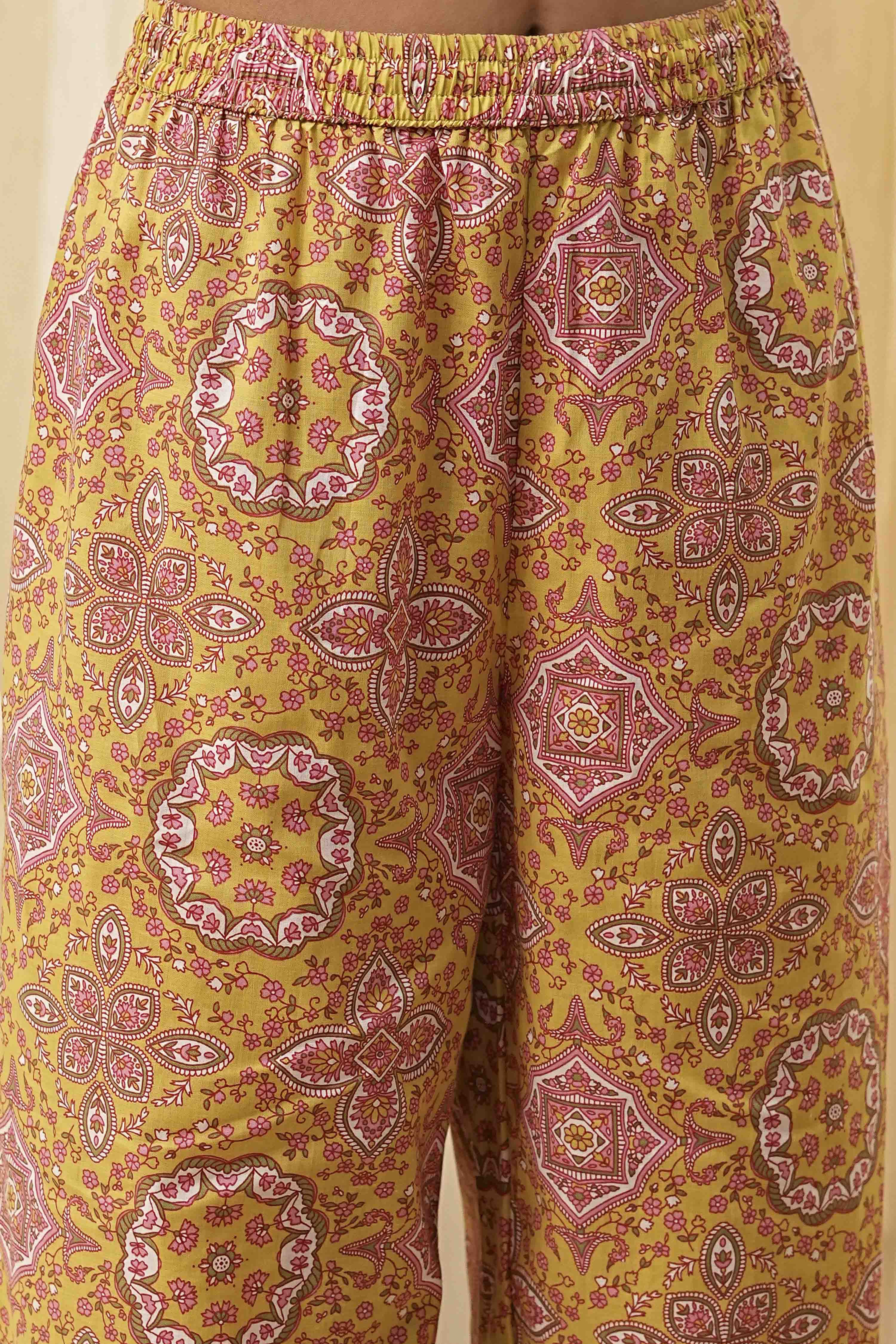 Green Cotton Printed Straight Suit Set image number 2