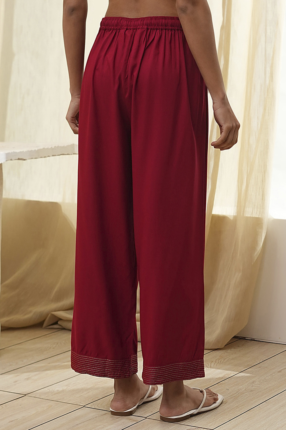 Red Solid Straight Palazzos image number 5