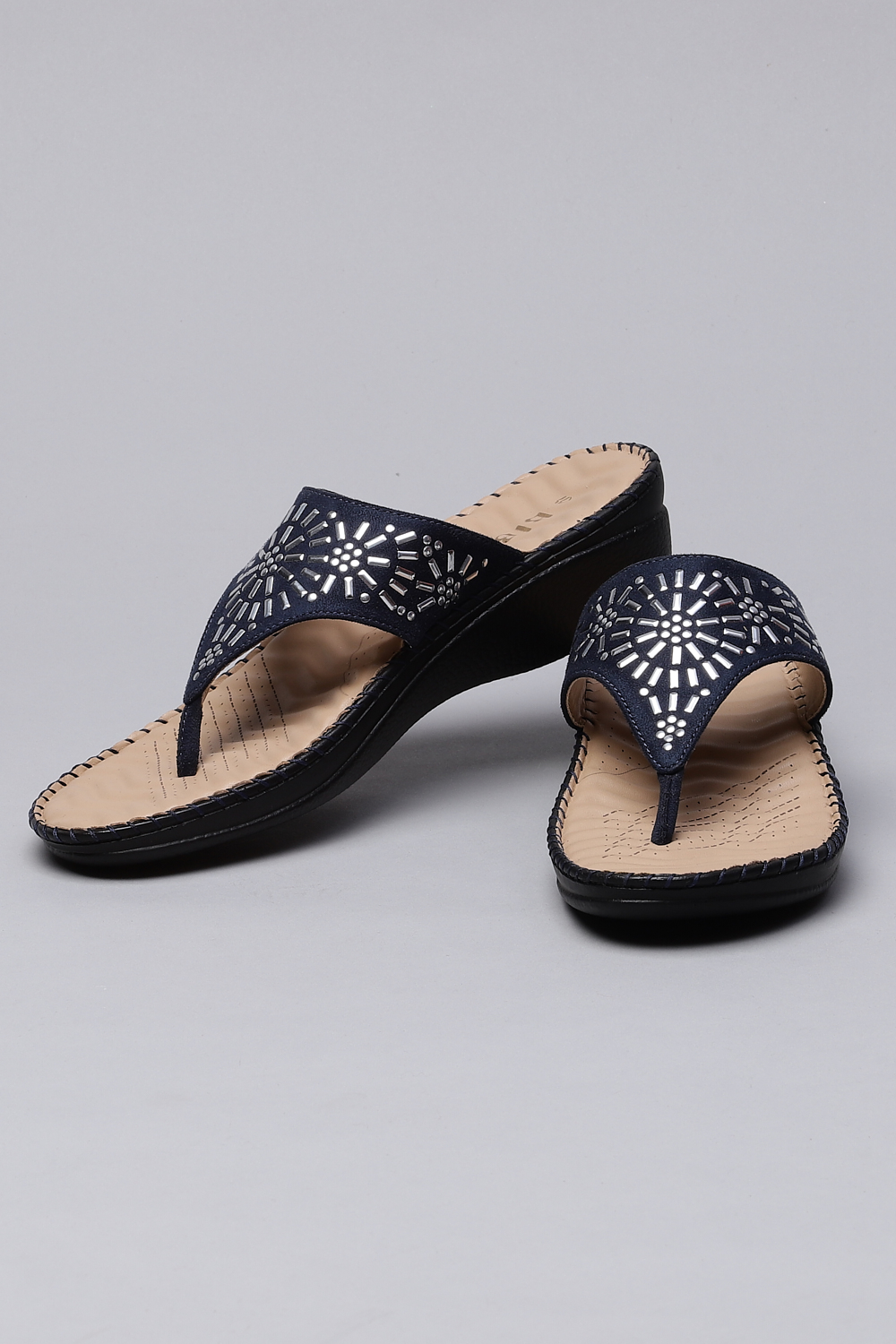 Ladies suede top sandals