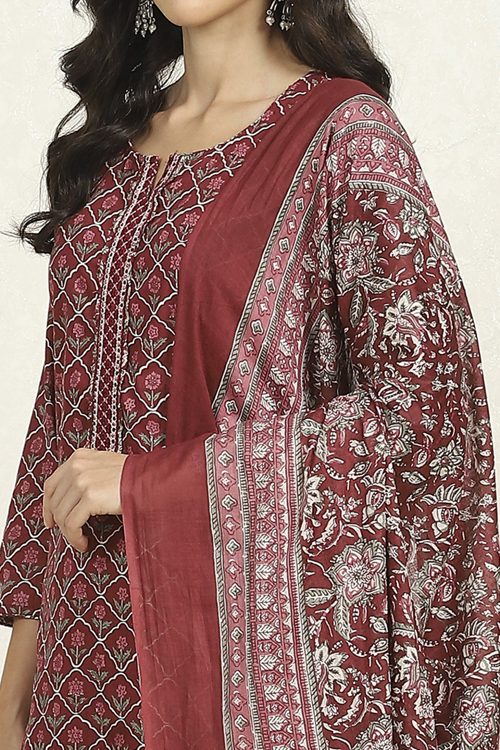 Blue Cotton Unstitched Suit Set image number 8