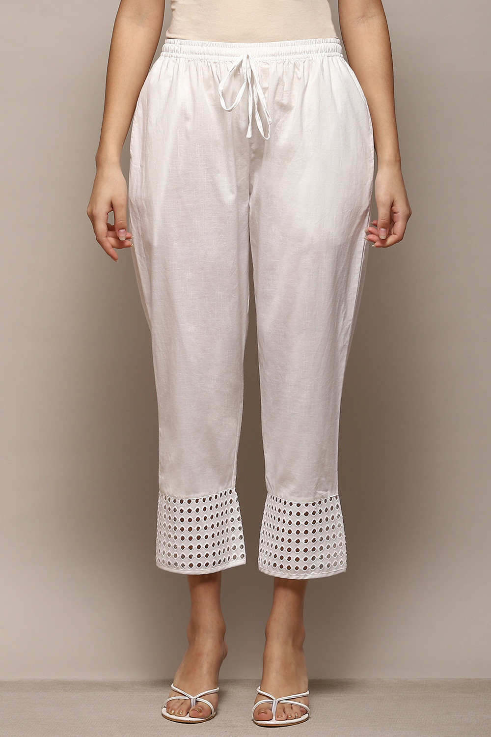 White Cotton Regular Solid Pants image number 5