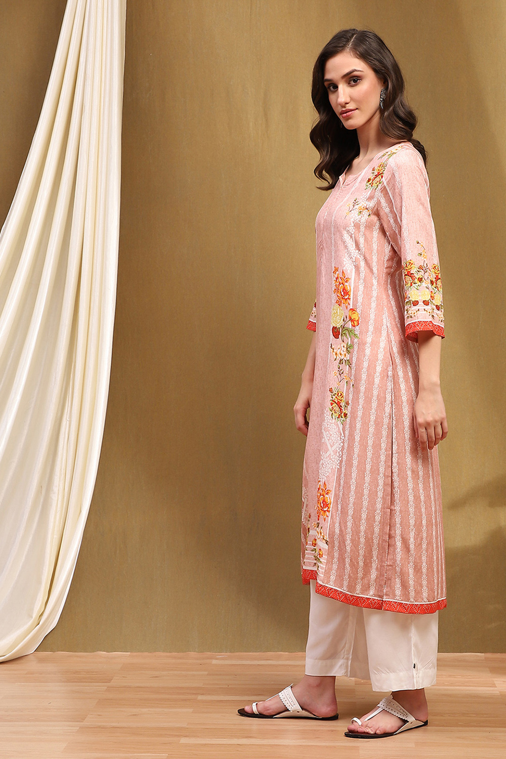 Grey Floral Block-Printed Regular Fit Straight Kurta image number 2