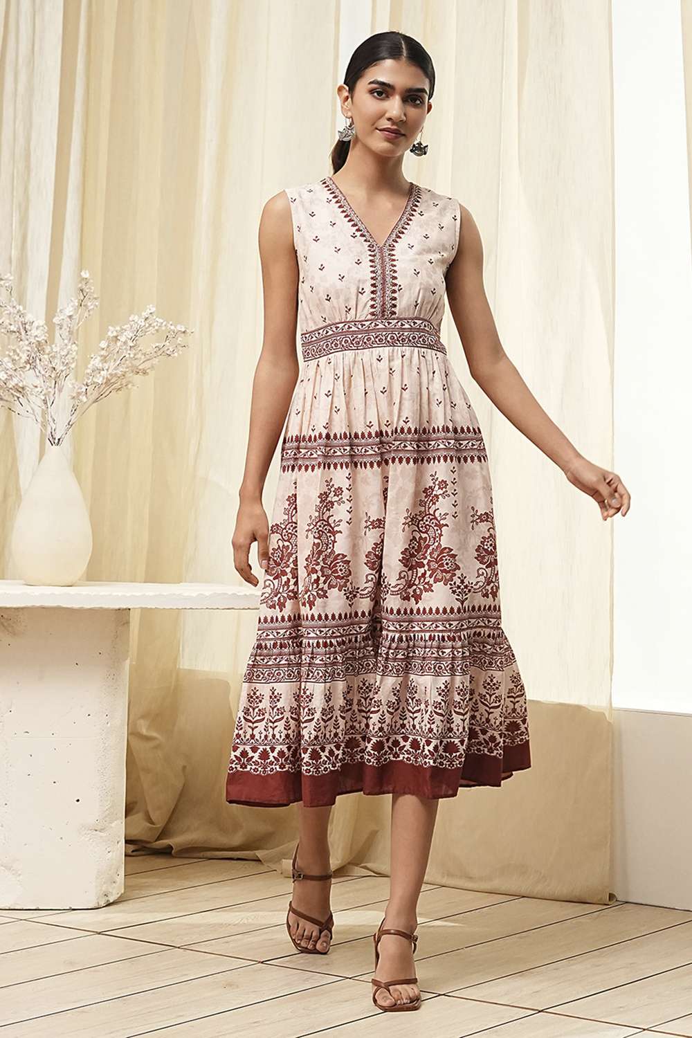 White and Rust Cotton Tiered Dress image number 5