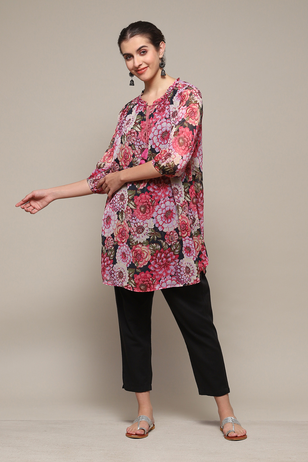 Black Polyester Straight Printed Top image number 1