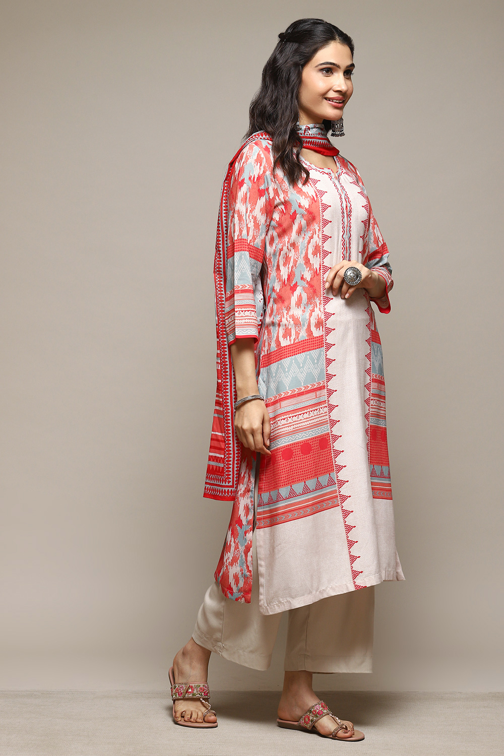 Off White & Red Rayon Straight Kurta Palazzo Suit Set image number 6