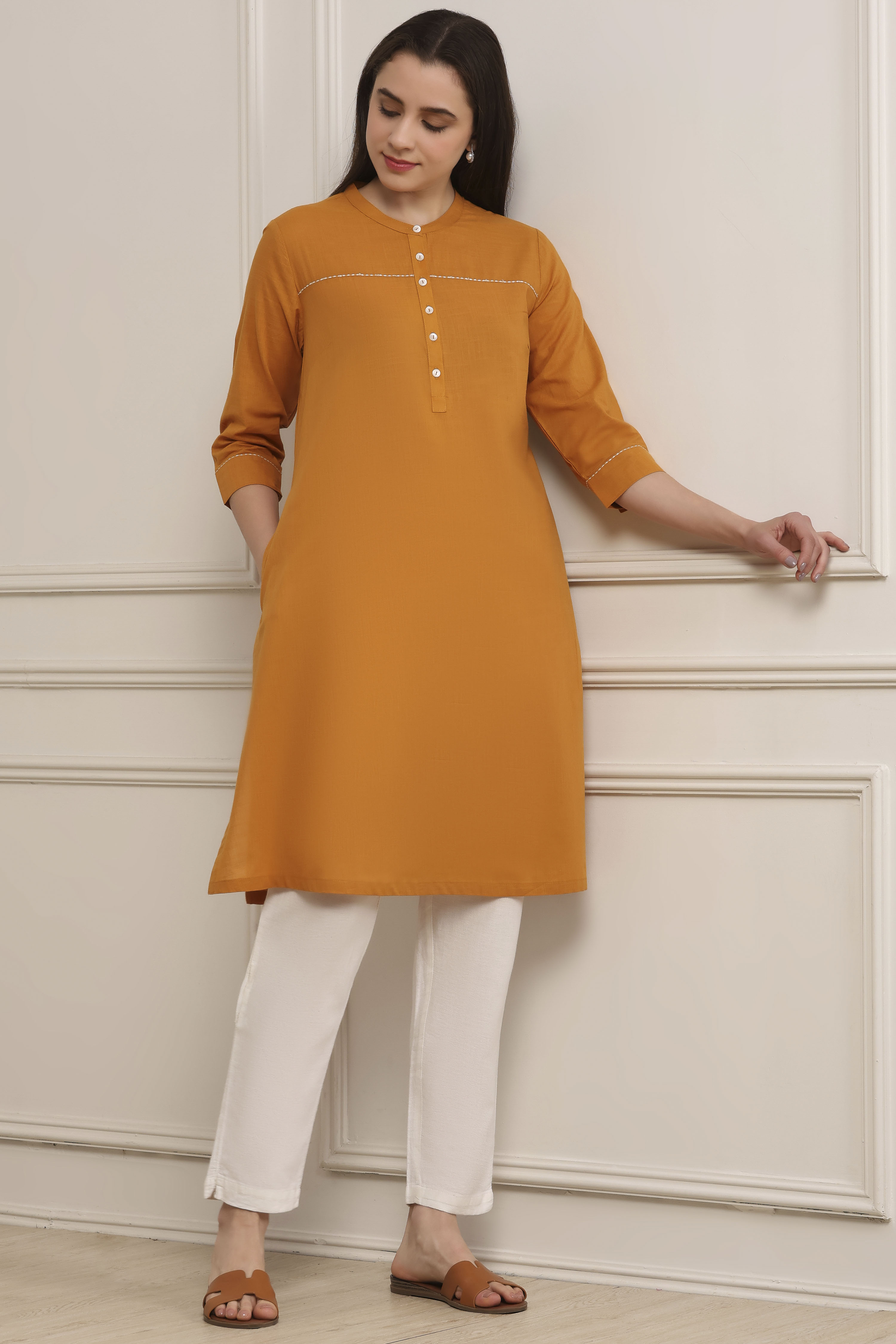 Wine Cotton Solid Straight Kurta image number 0
