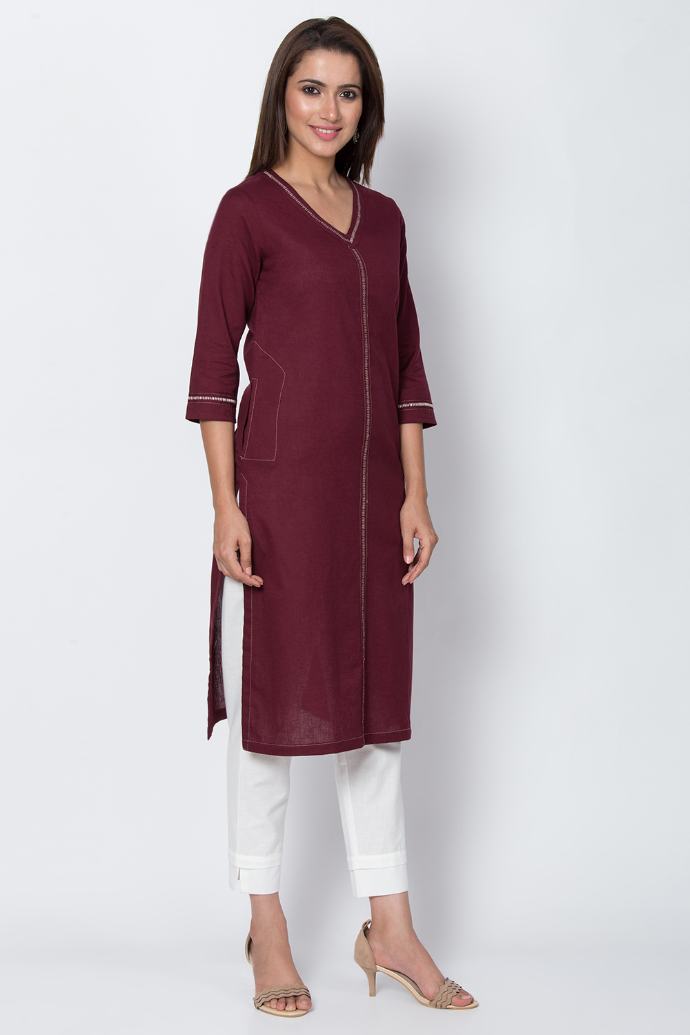 Maroon Cotton Flax Straight Solid Kurta image number 3