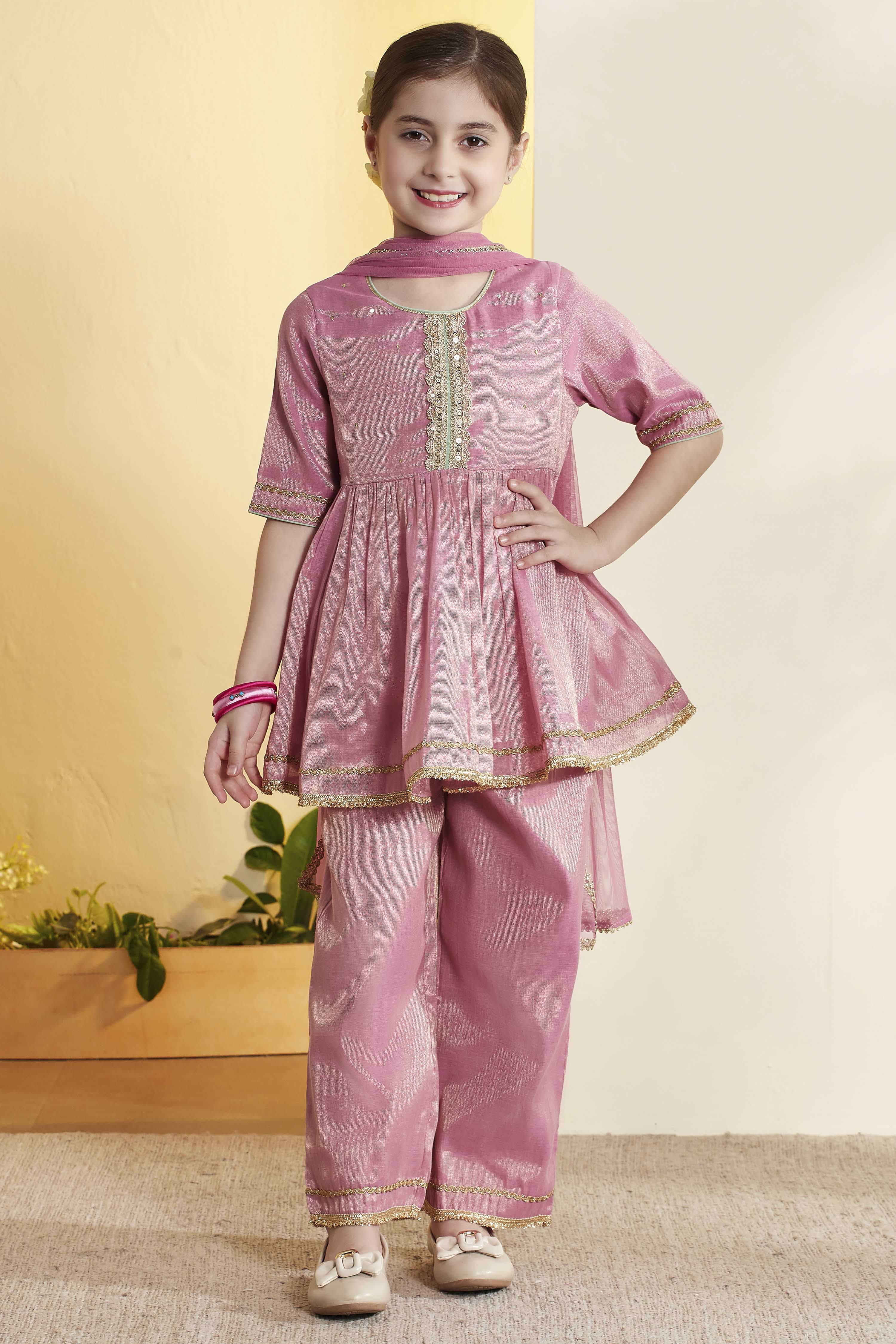 Pink Solid Peplum Viscose Rayon Kurta Set image number 6