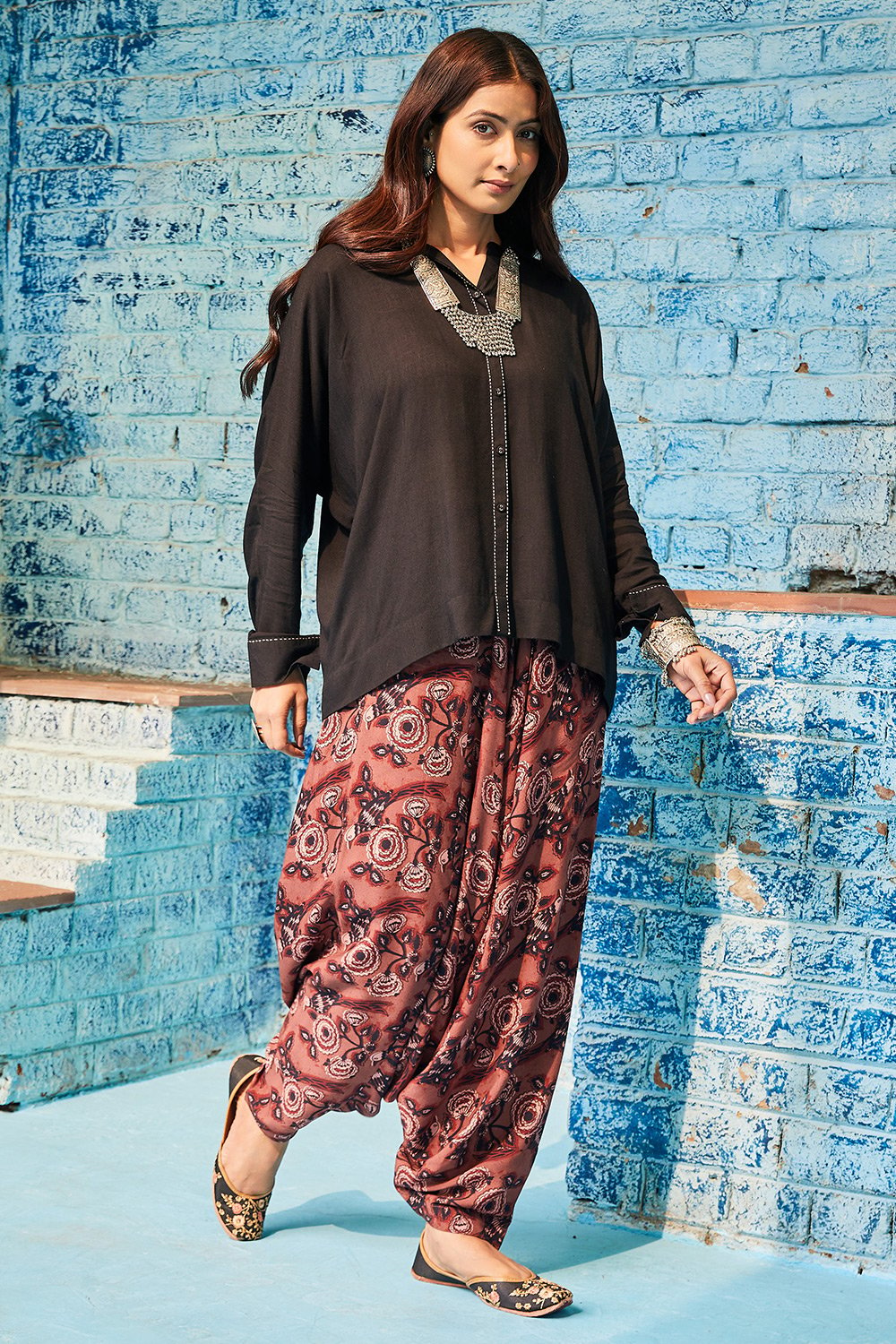 Black Rayon Asymmetric Kurta Set image number 5