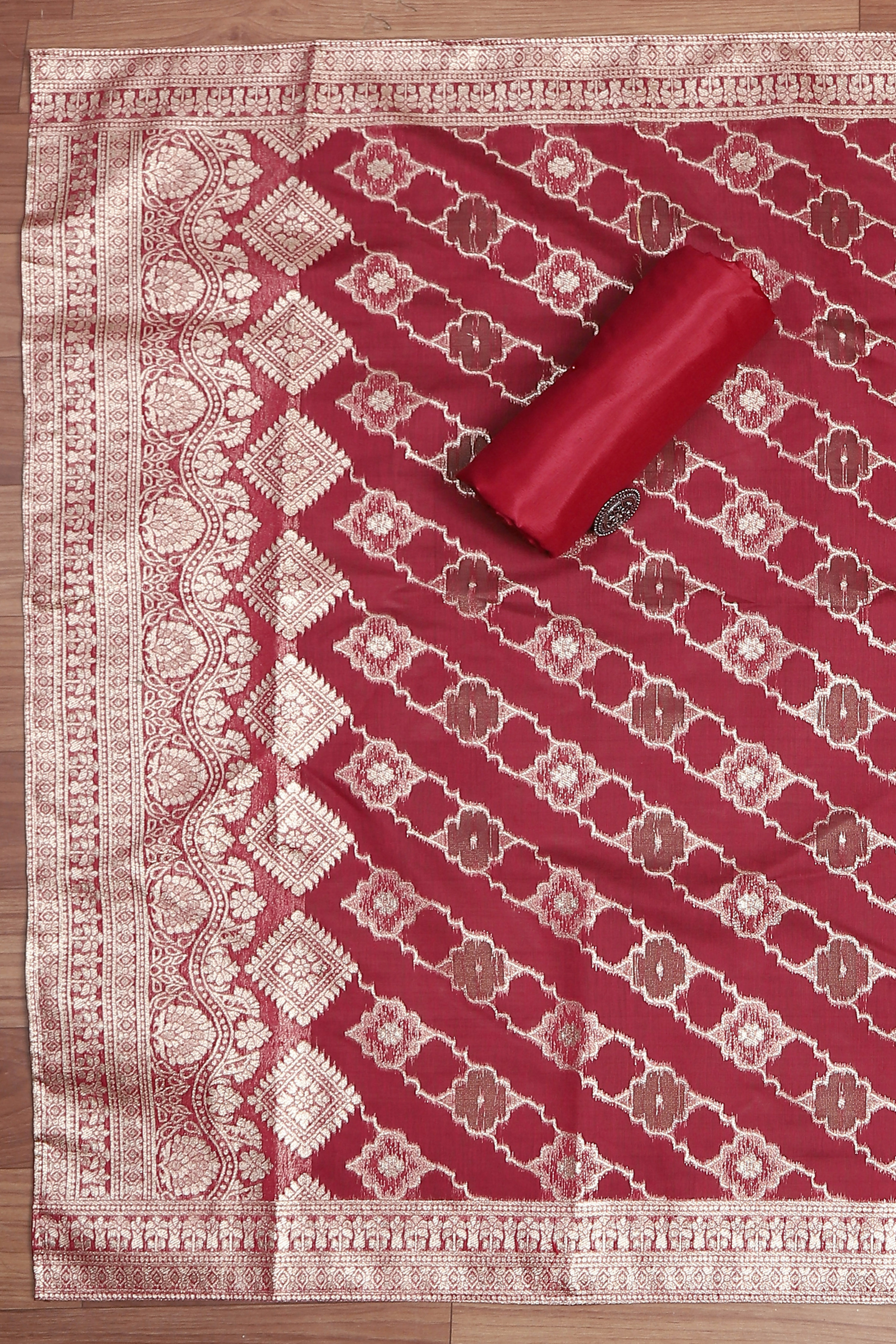 Lavender Tissue Chanderi Embroidered Unstitched Suit Set image number 3