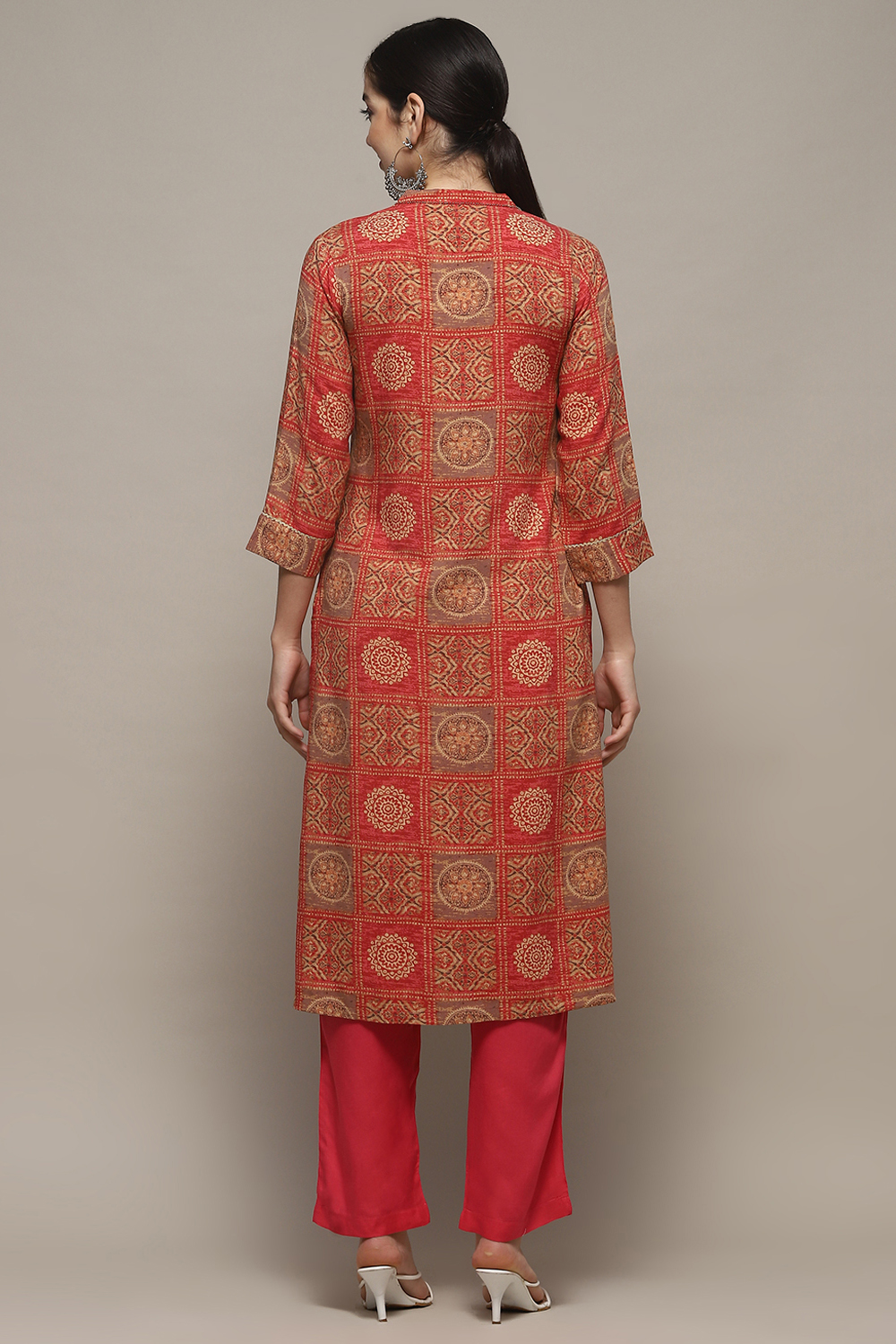 Red Rayon Straight Kurti image number 3