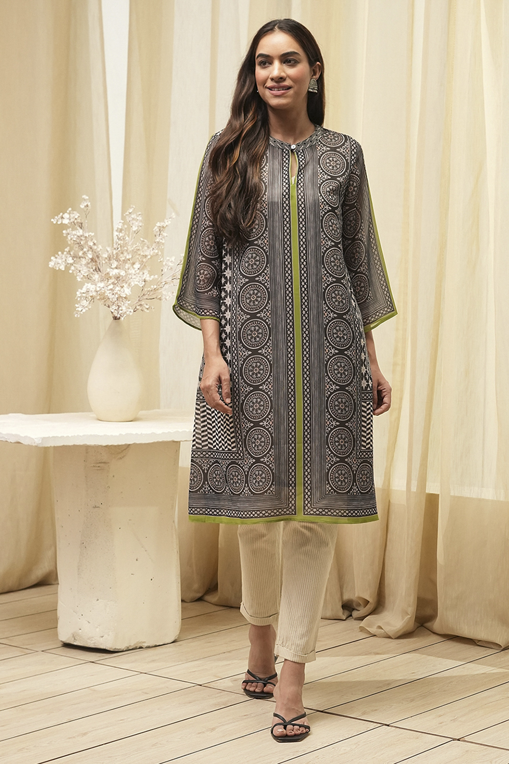 Black Printed Straight Kurta image number 5