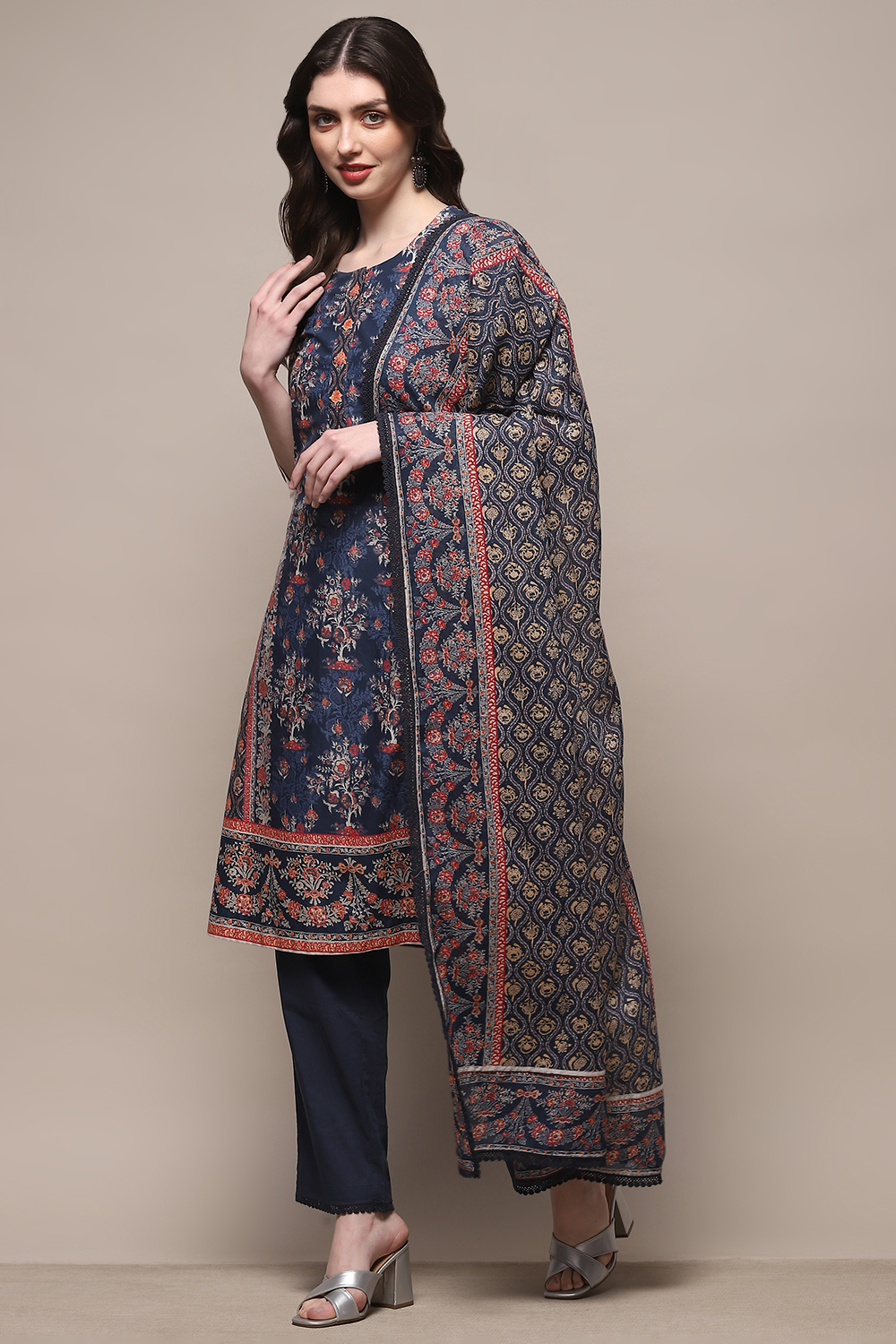 Indigo Cambric Straight Suit Set image number 4