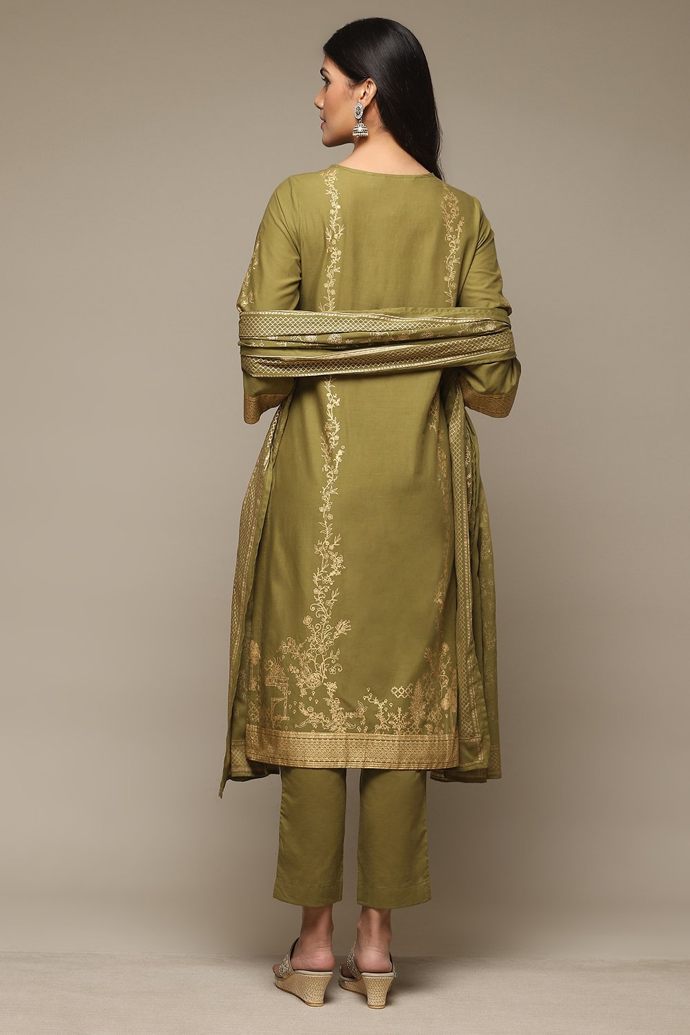 Red Cotton Straight Kurta Pants Suit Set image number 4