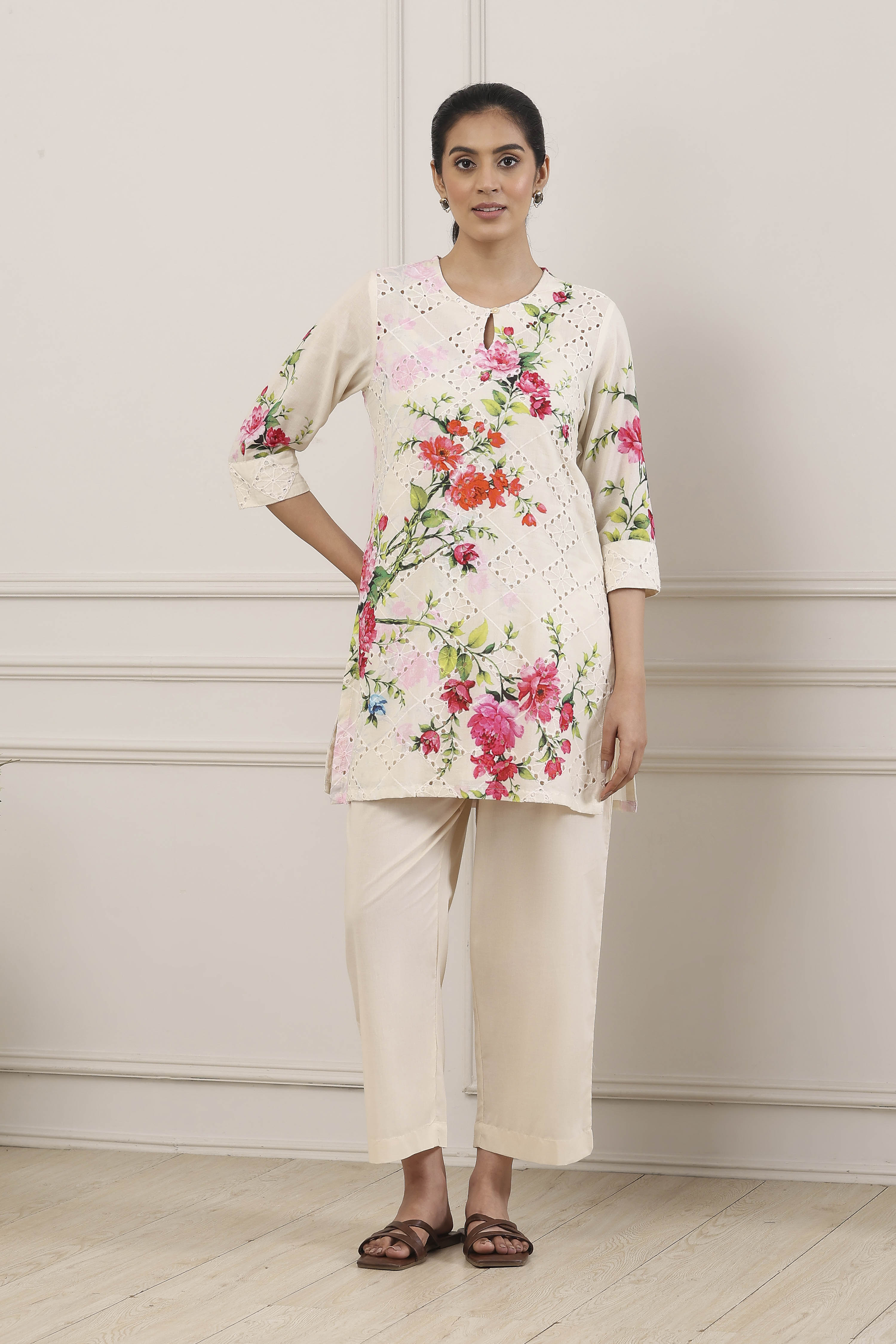 Beige Cotton Straight Suit Set image number 7