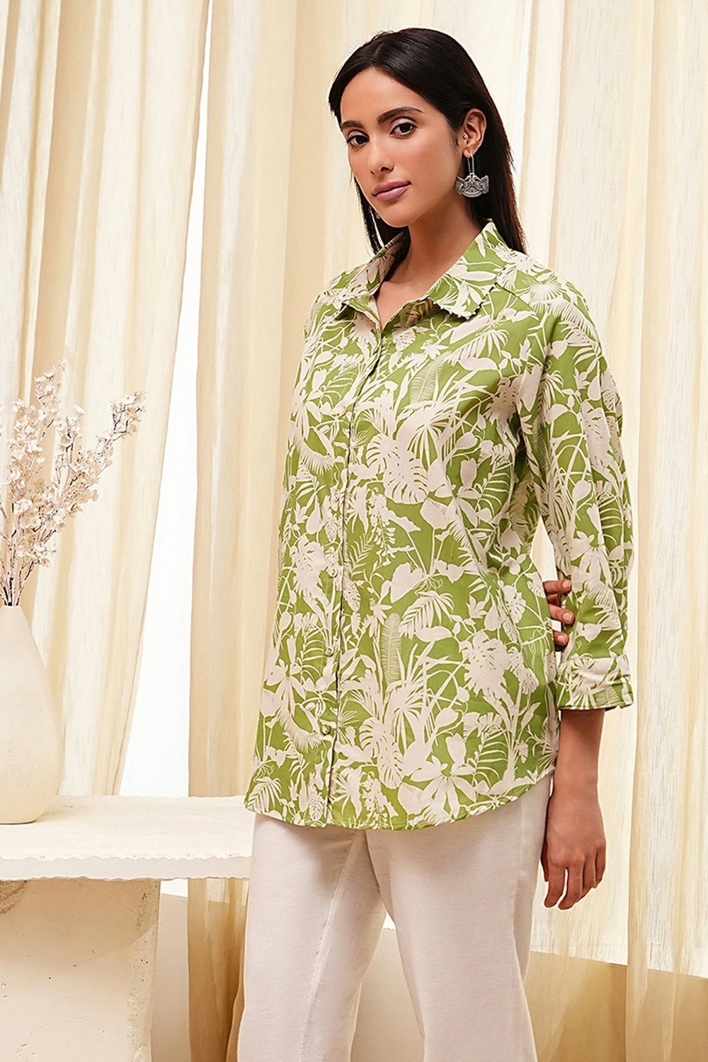 Natural Green Straight Shirt image number 2