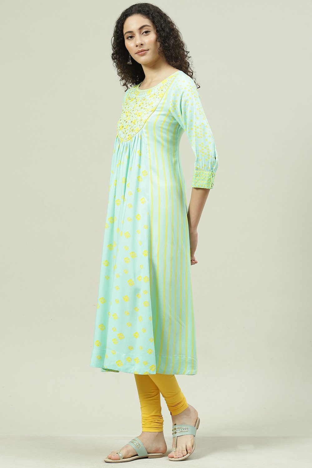 Turquoise Cotton Flared Printed Kurta image number 2