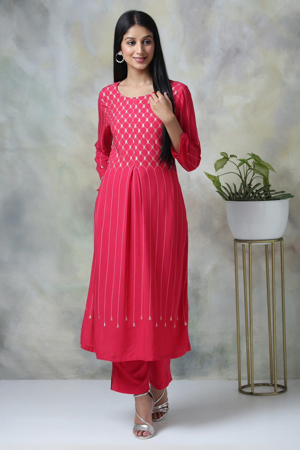 Fuchsia Rayon Straight Kurta Pants Set image number 4