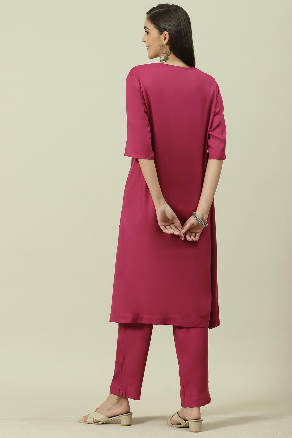 Navy Solid LIVA Straight Kurta Slim Pant Suit Set image number 4