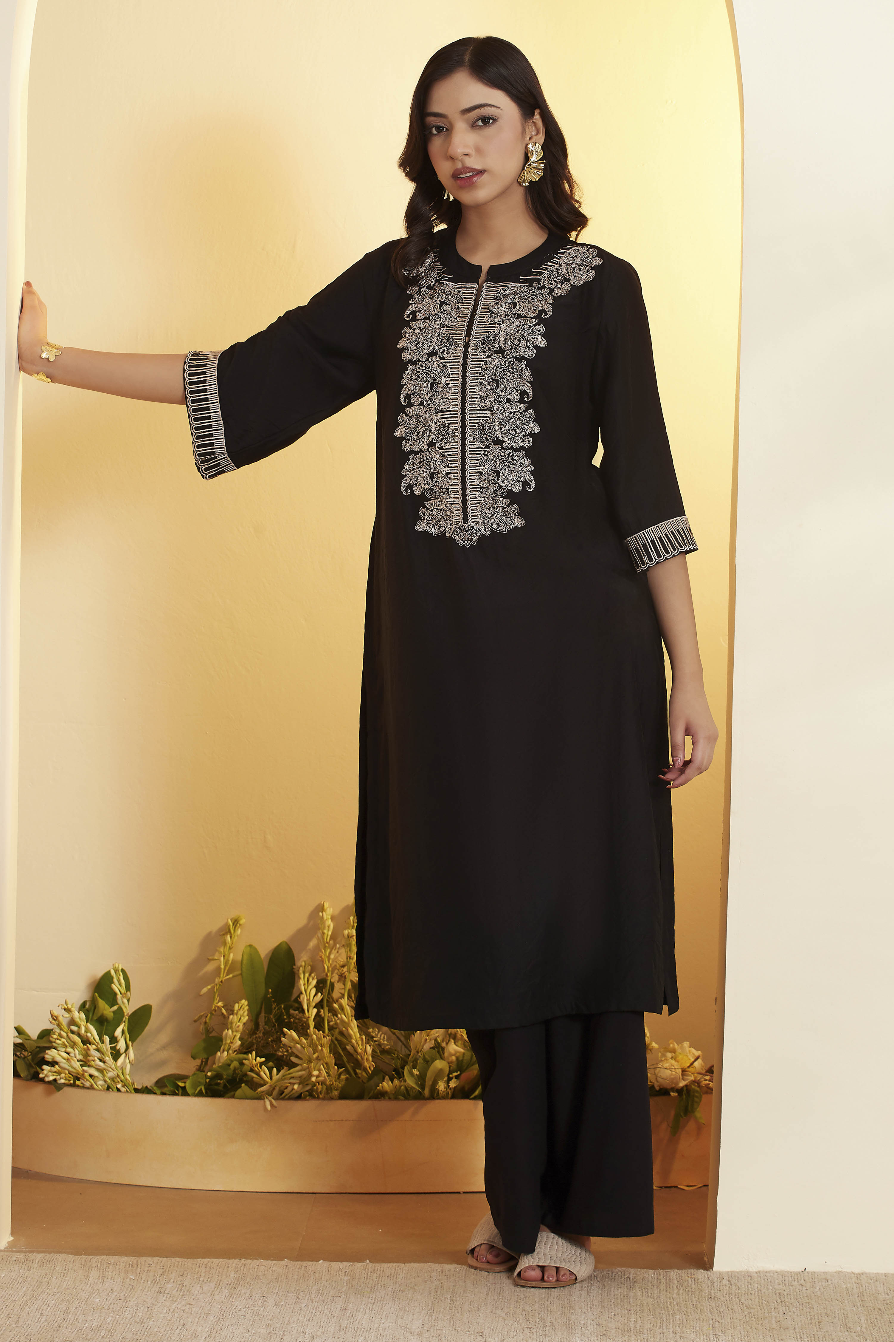 Black Viscose Silk Straight Kurta image number 0