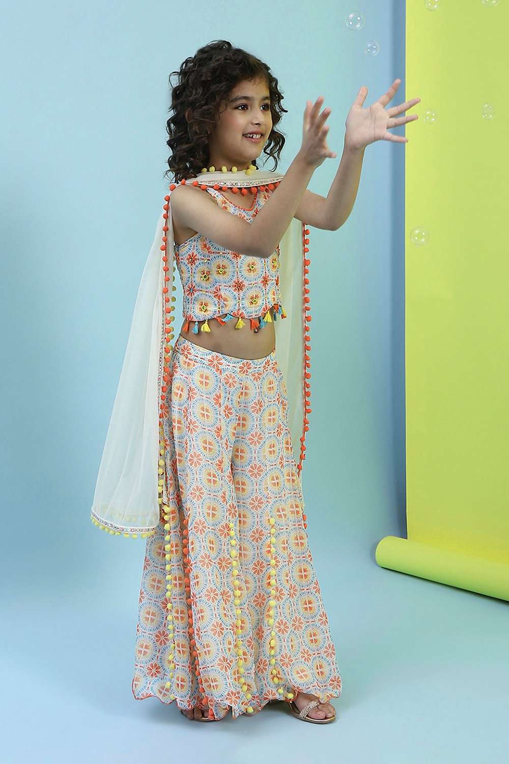 Multicolor Polyester Set image number 0
