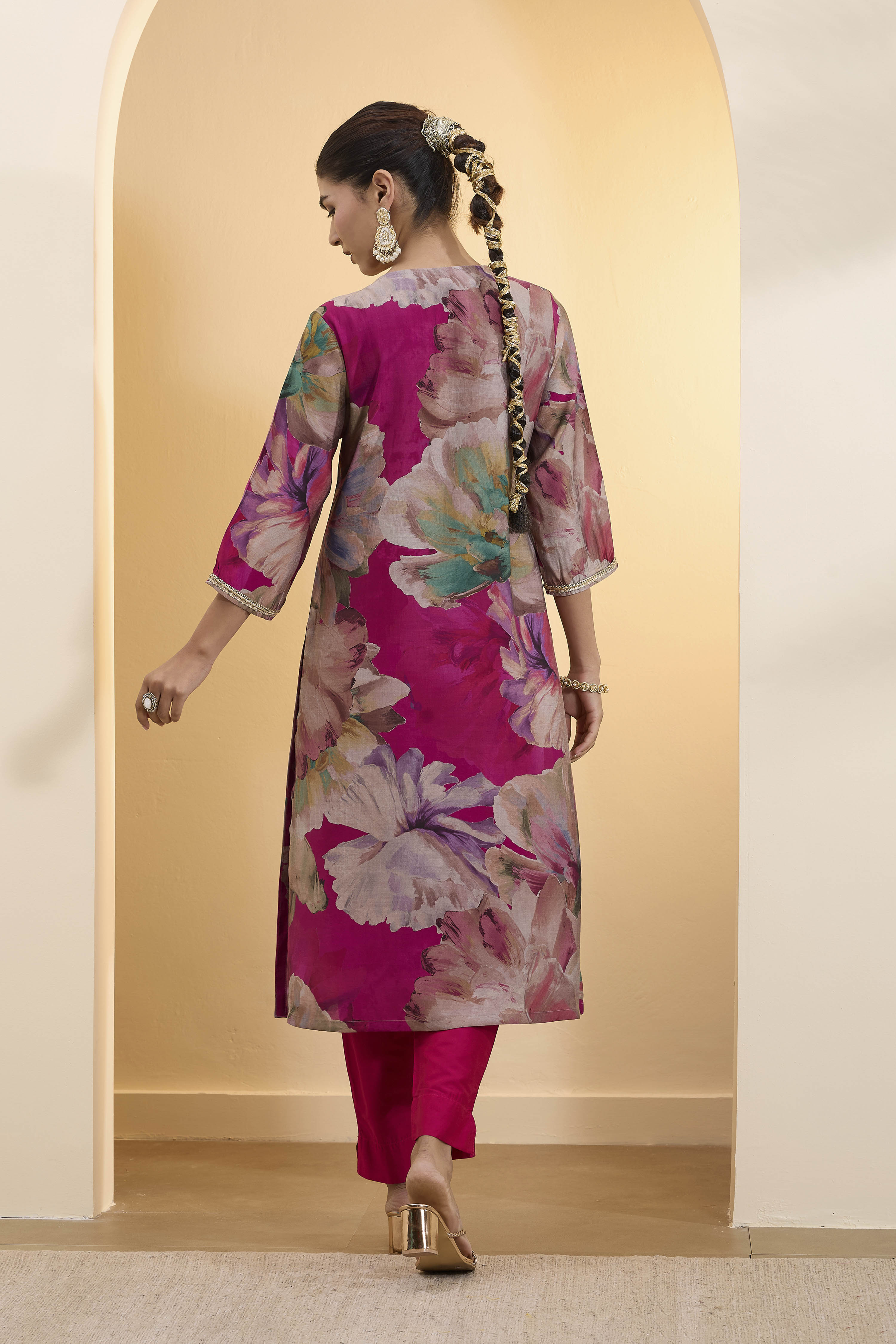 Berry Pink Poly Viscose Straight Kurta image number 3