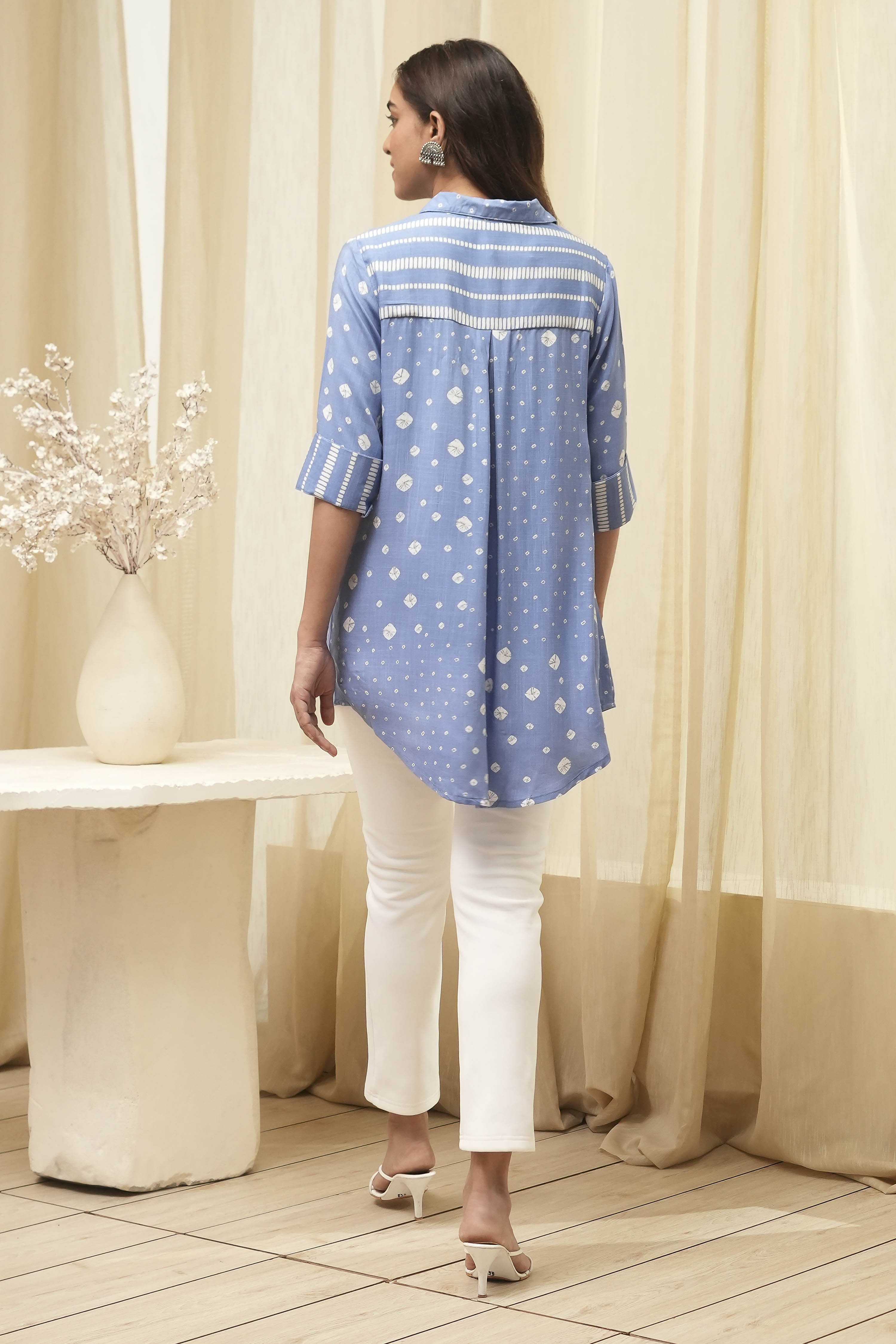 Blue Printed High-Low Short Kurta image number 4