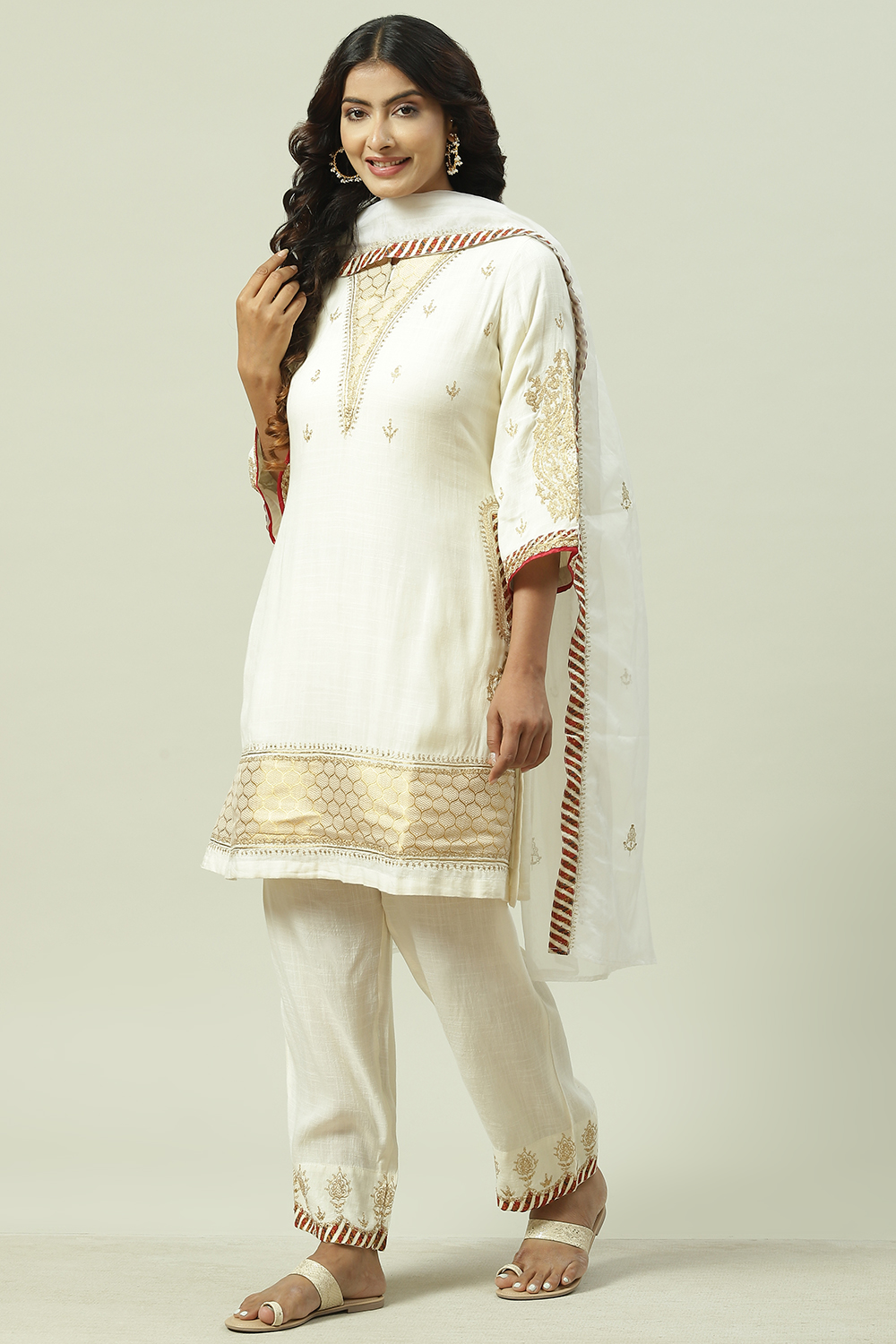 Off White Cotton Viscose Straight Kurta Narrow Palazzo Suit Set image number 0