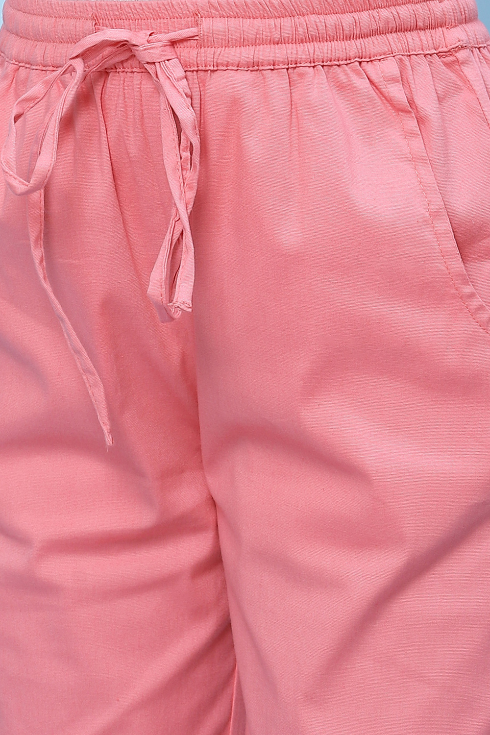 Black Cotton Solid Capri Pant image number 1