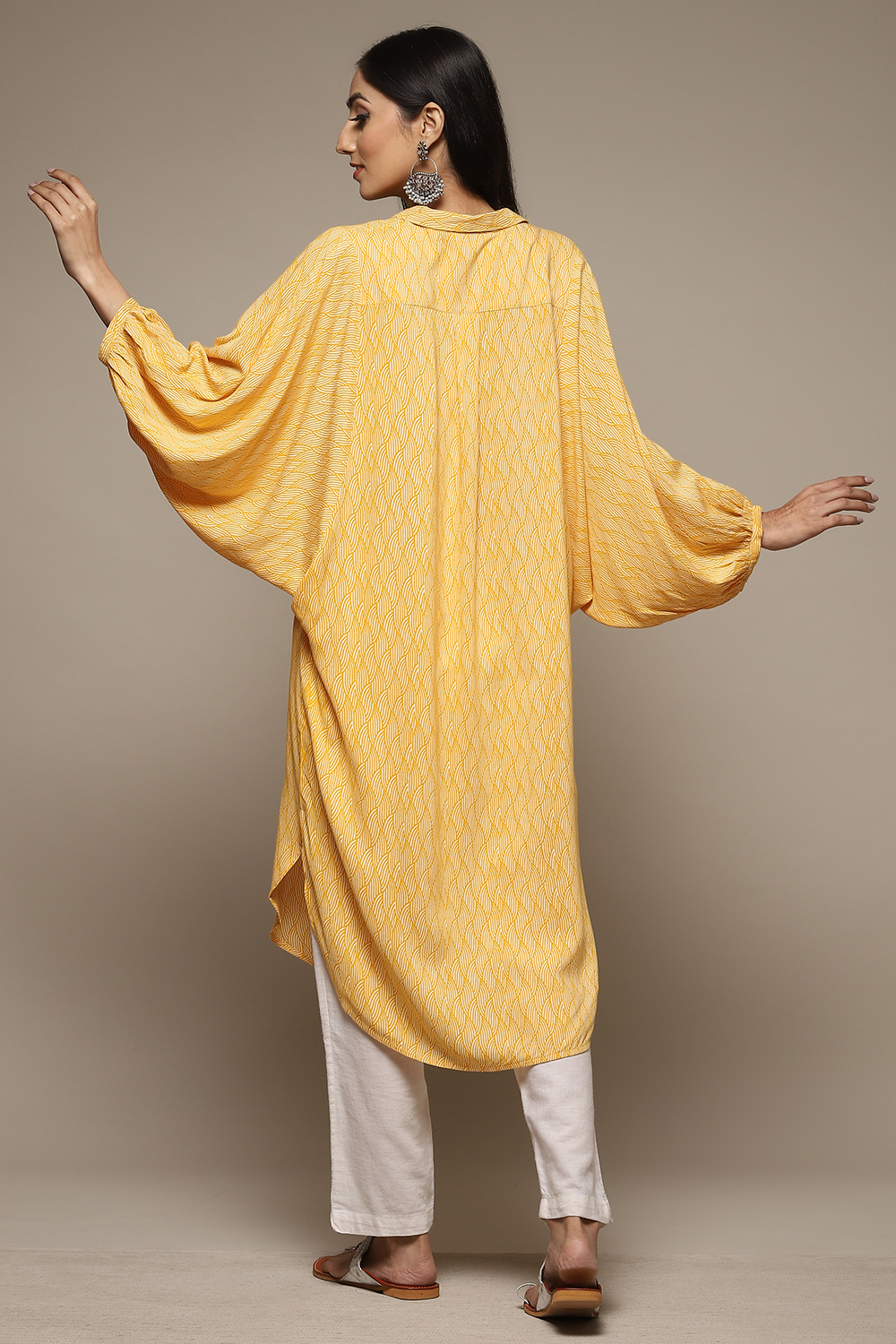 Yellow Rayon Straight Printed Kurta image number 2