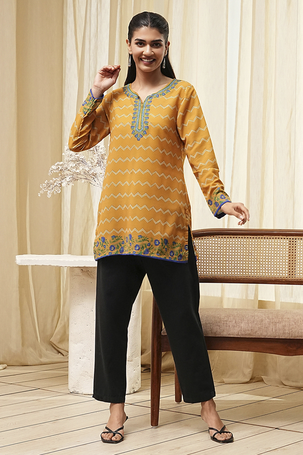 Mustard Yellow Printed Straight Short Kurta image number 0
