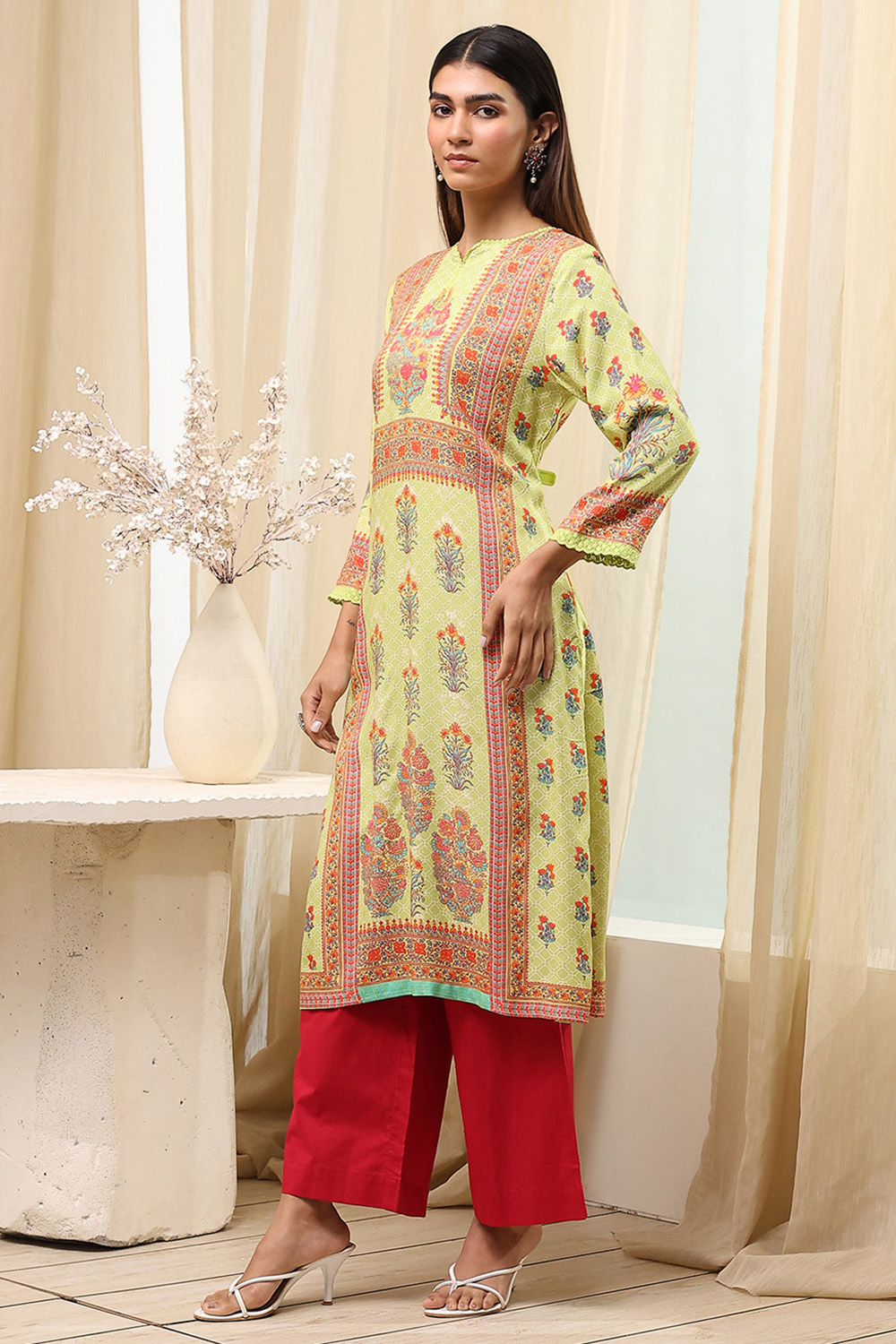 Green Viscose Rayon Straight Printed Kurta image number 2