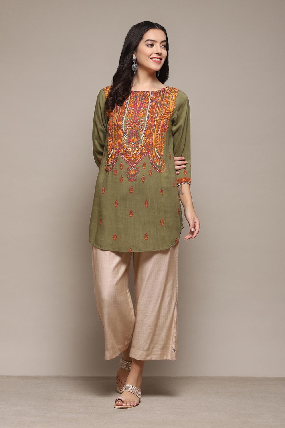 Green LIVA Straight Printed Kurti image number 5