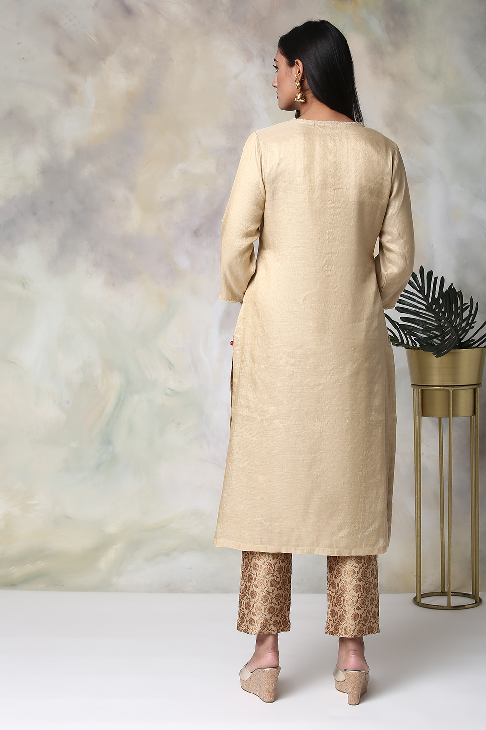 Beige Metallic Cotton Straight Kurta Pant Suit Set image number 5