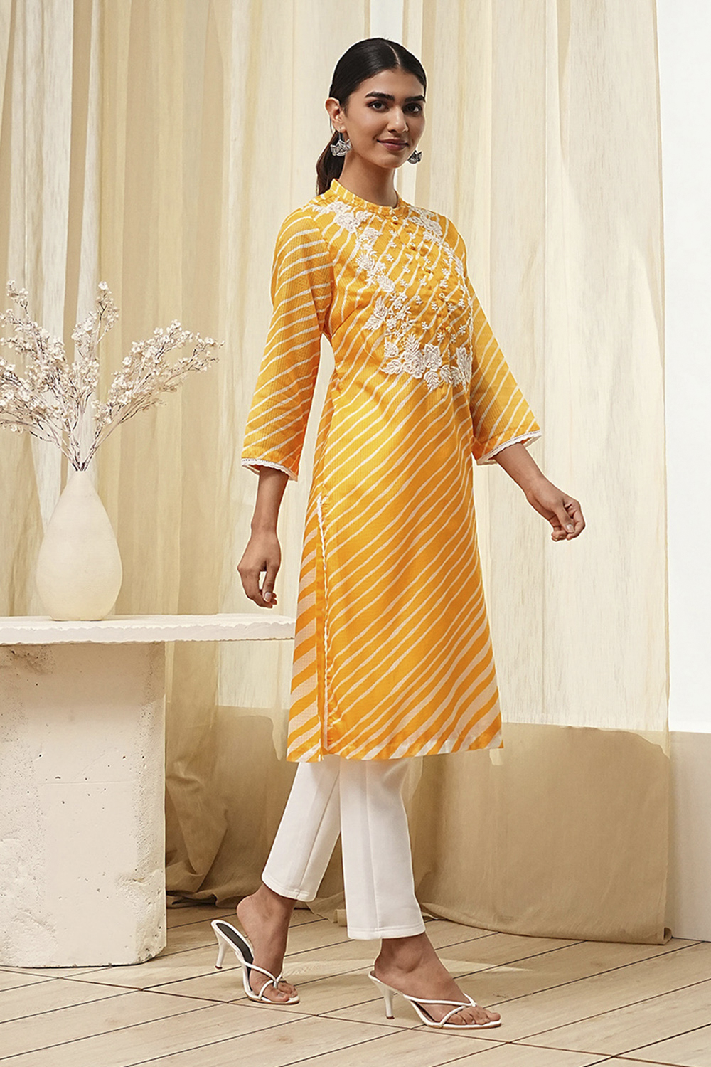 Coral Polyester Straight Kurta image number 4