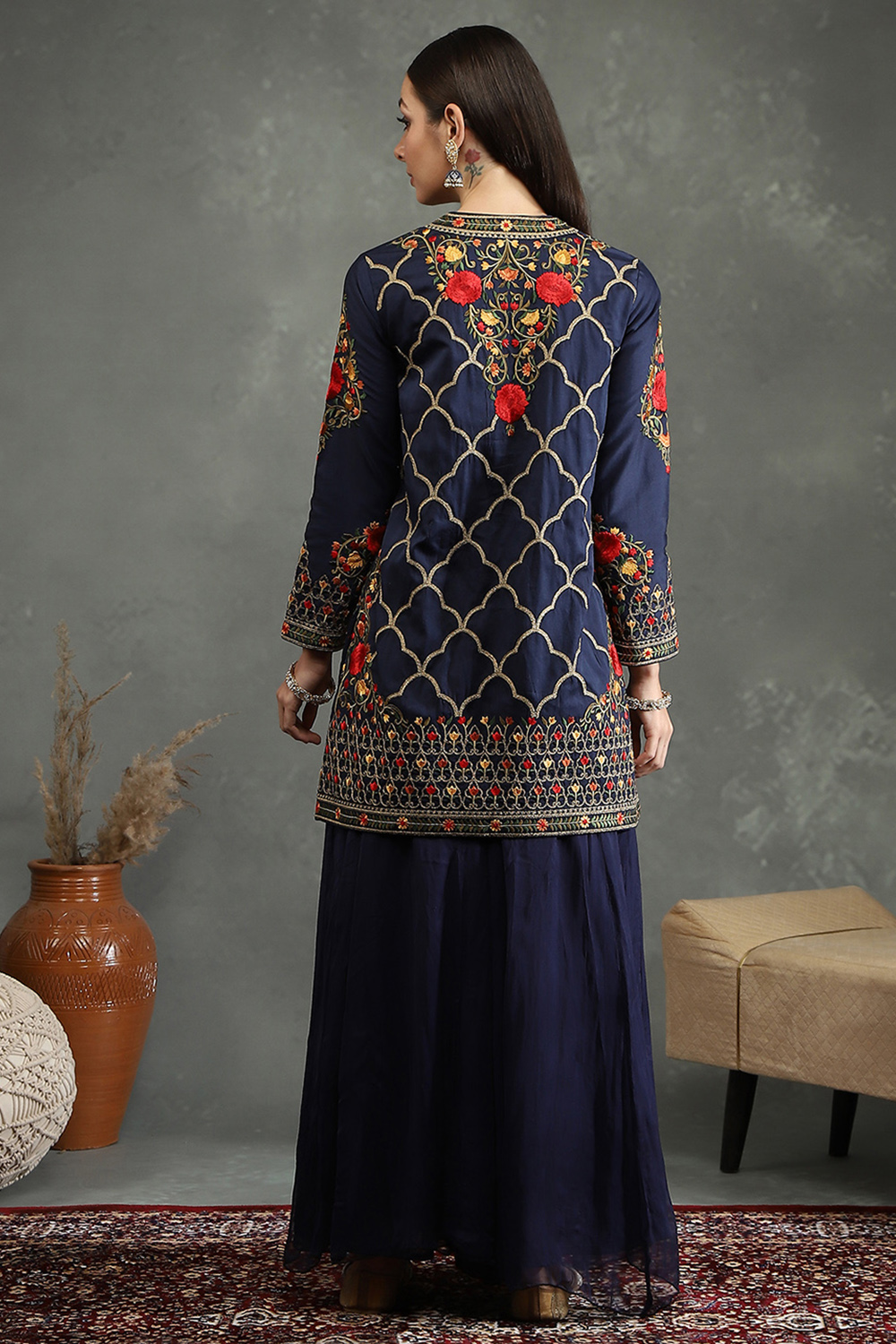 Blue Silk Chanderi Floral Straight Suit Set image number 4