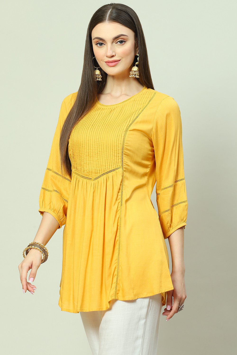 Yellow LIVA Flared Solid Kurti image number 3