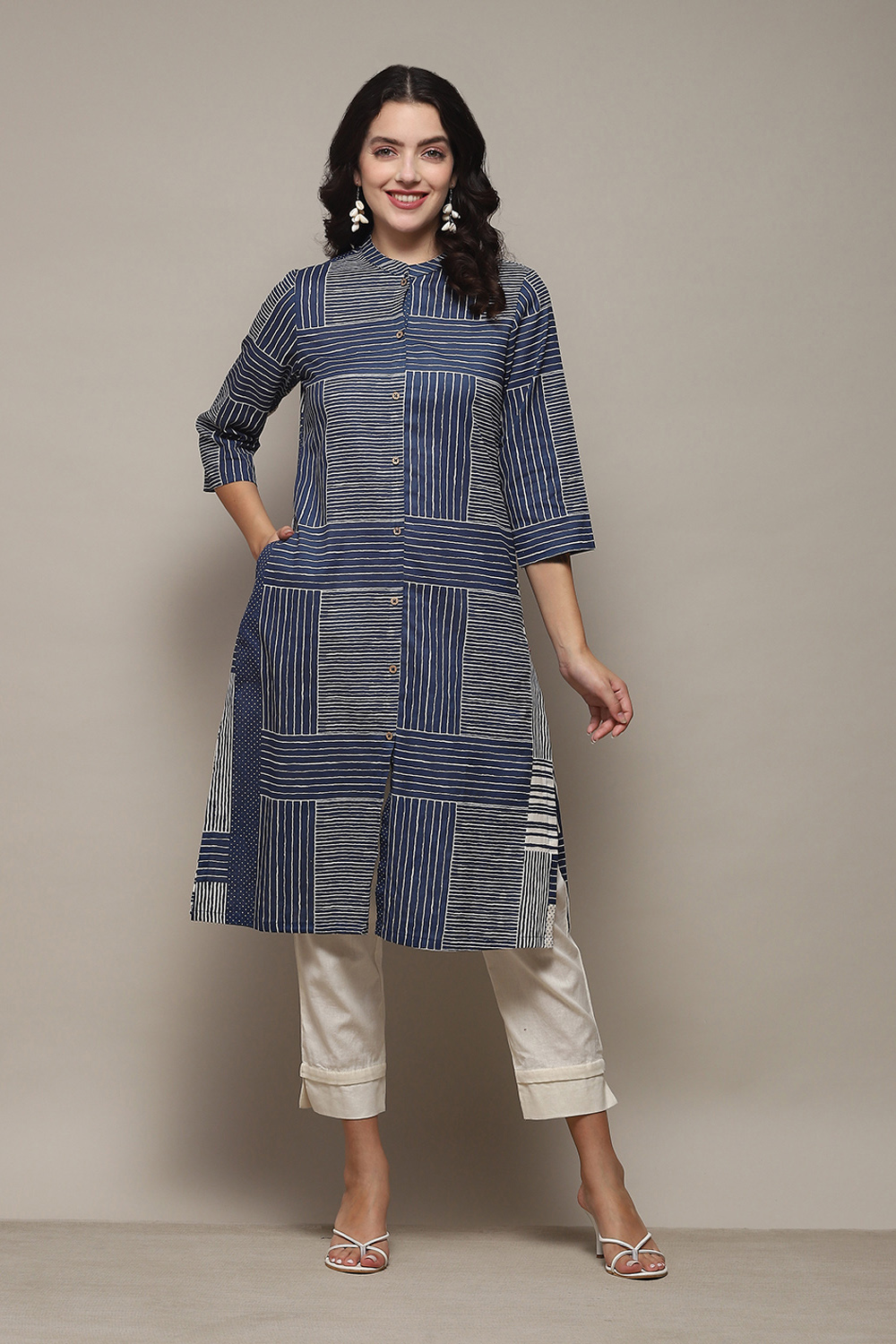 Blue Cotton Flax Narrow Kurta Pant Suit Set image number 0