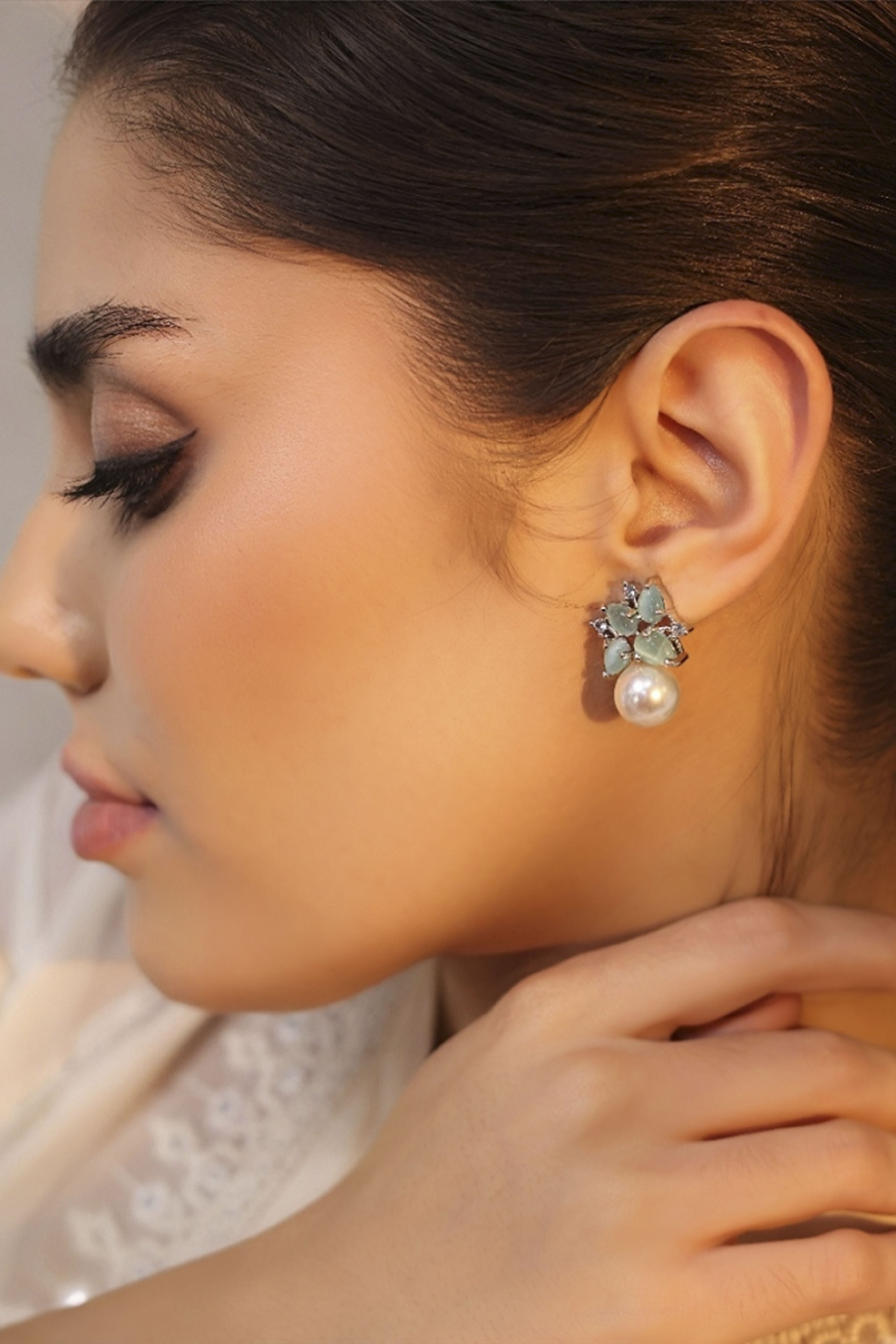 Mint Green Stone Earrings image number 1