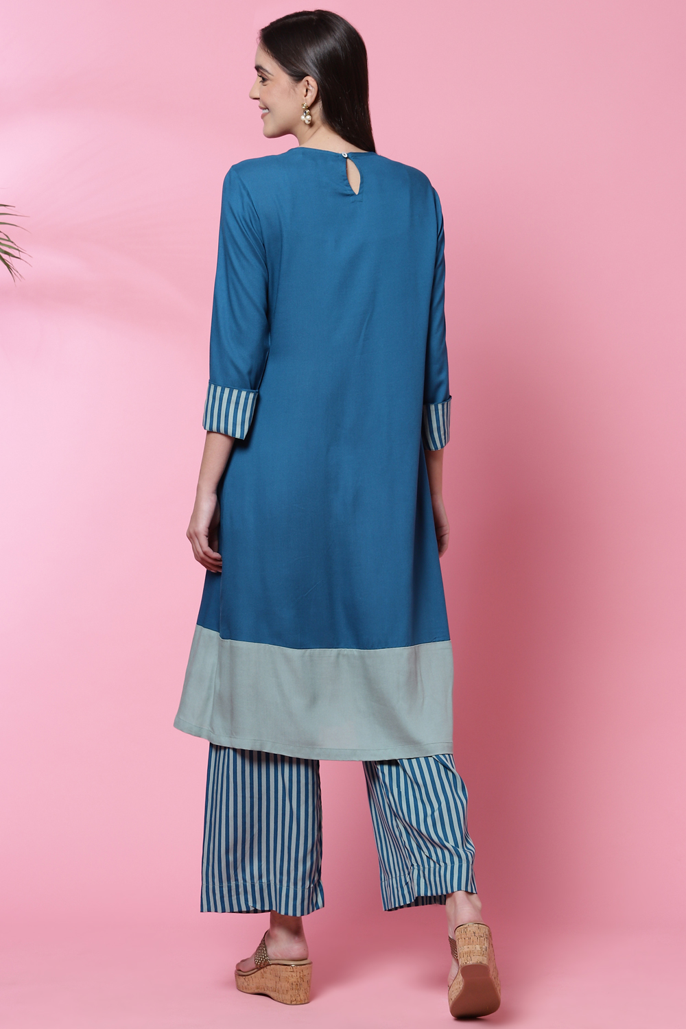 Teal LIVA Flared Fusion Solid Kurta Set image number 4