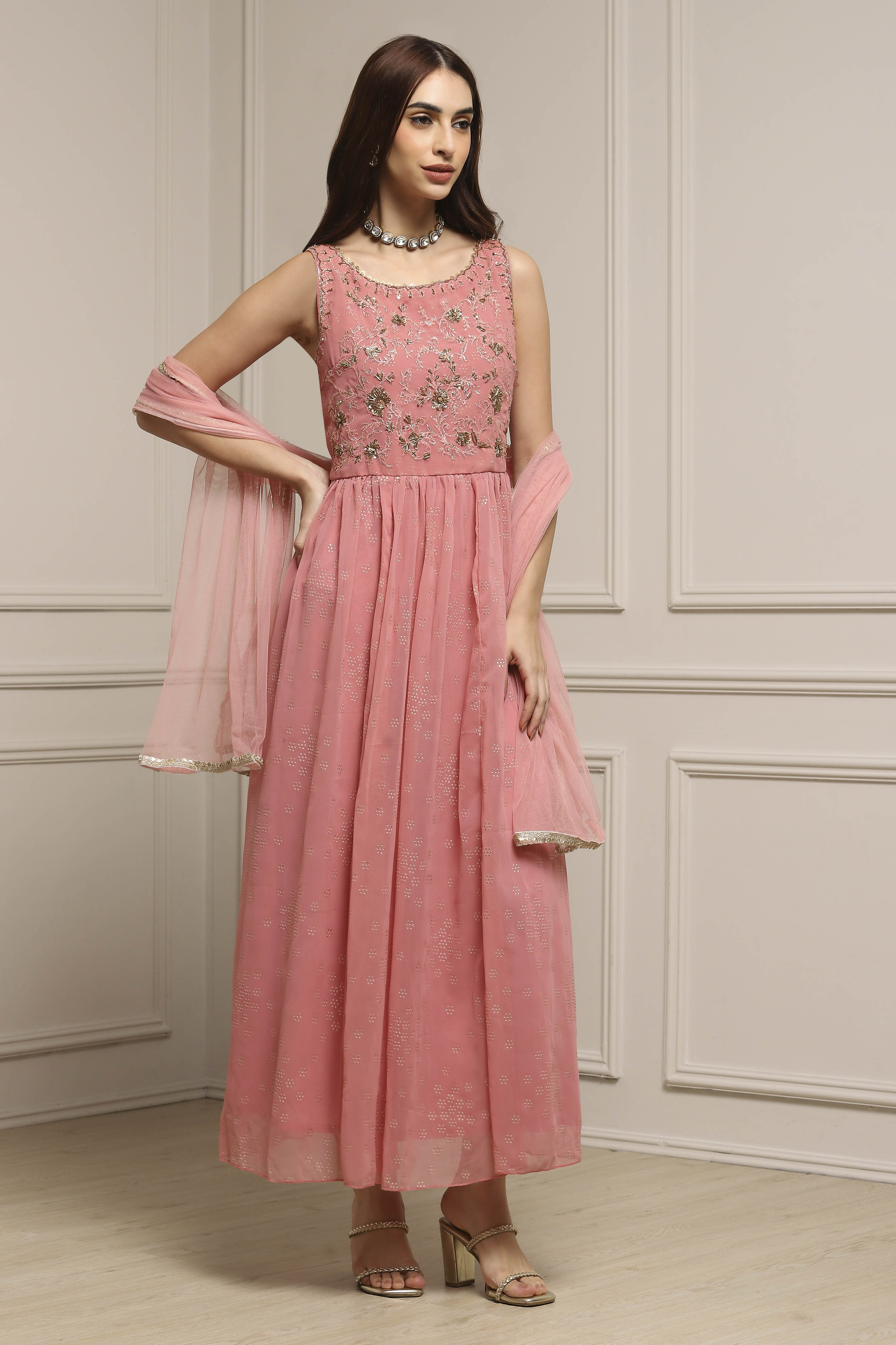 Black Polyester Flared Solid Dress image number 4